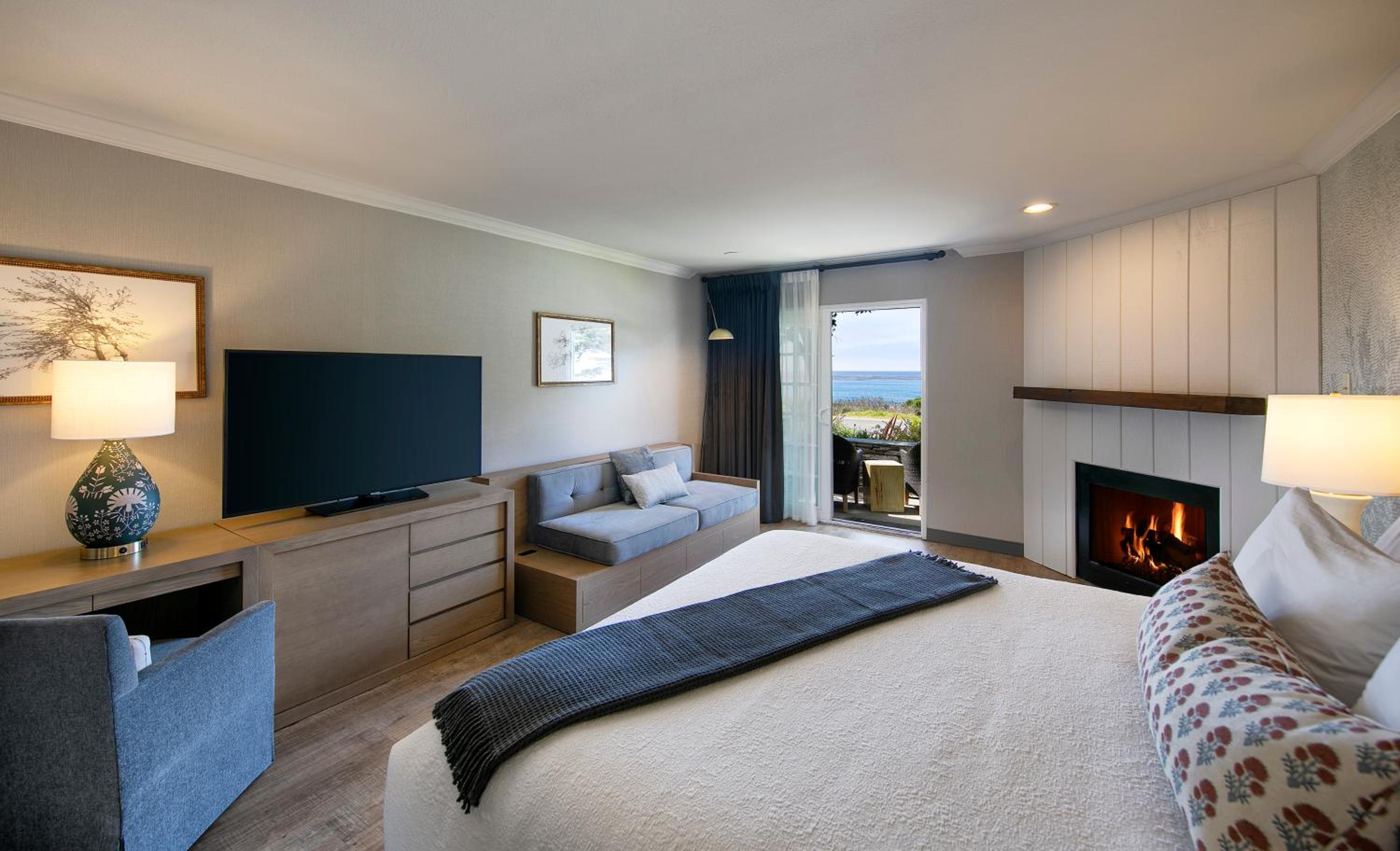 Executive Queen Room with Two Queen Beds - Photo 2