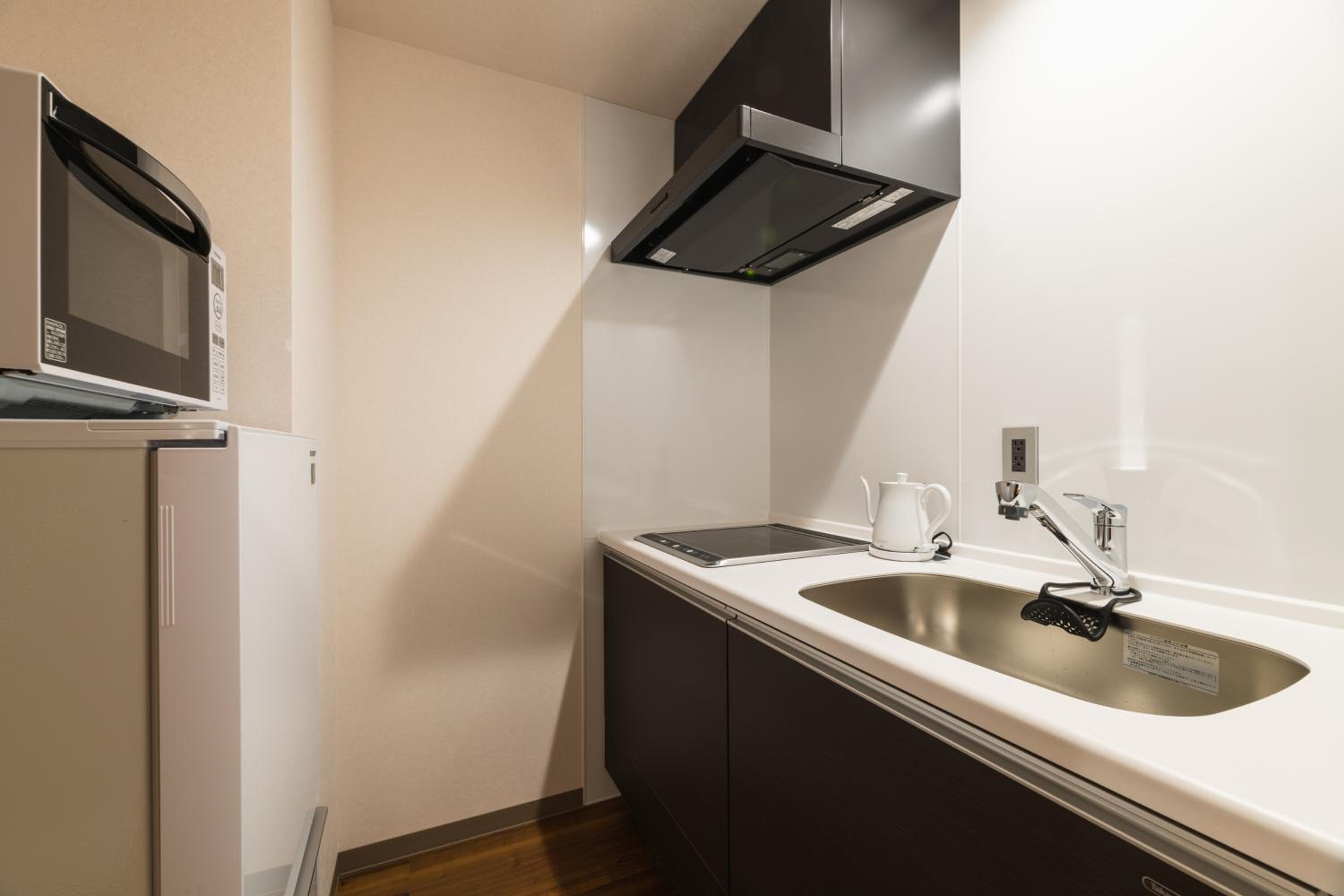 Standard Triple Room - Photo 22