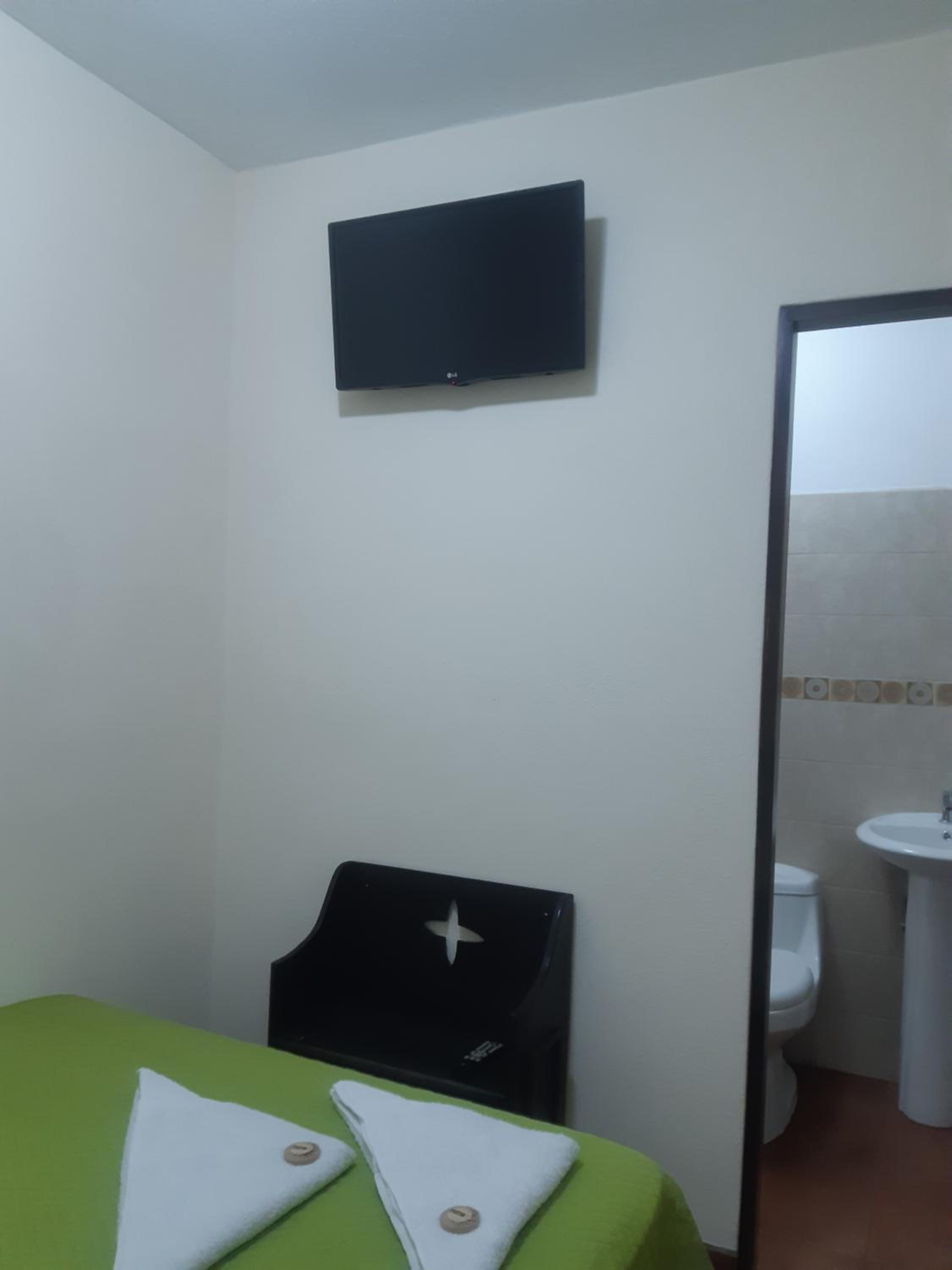 Double Room with Private Bathroom photo 2