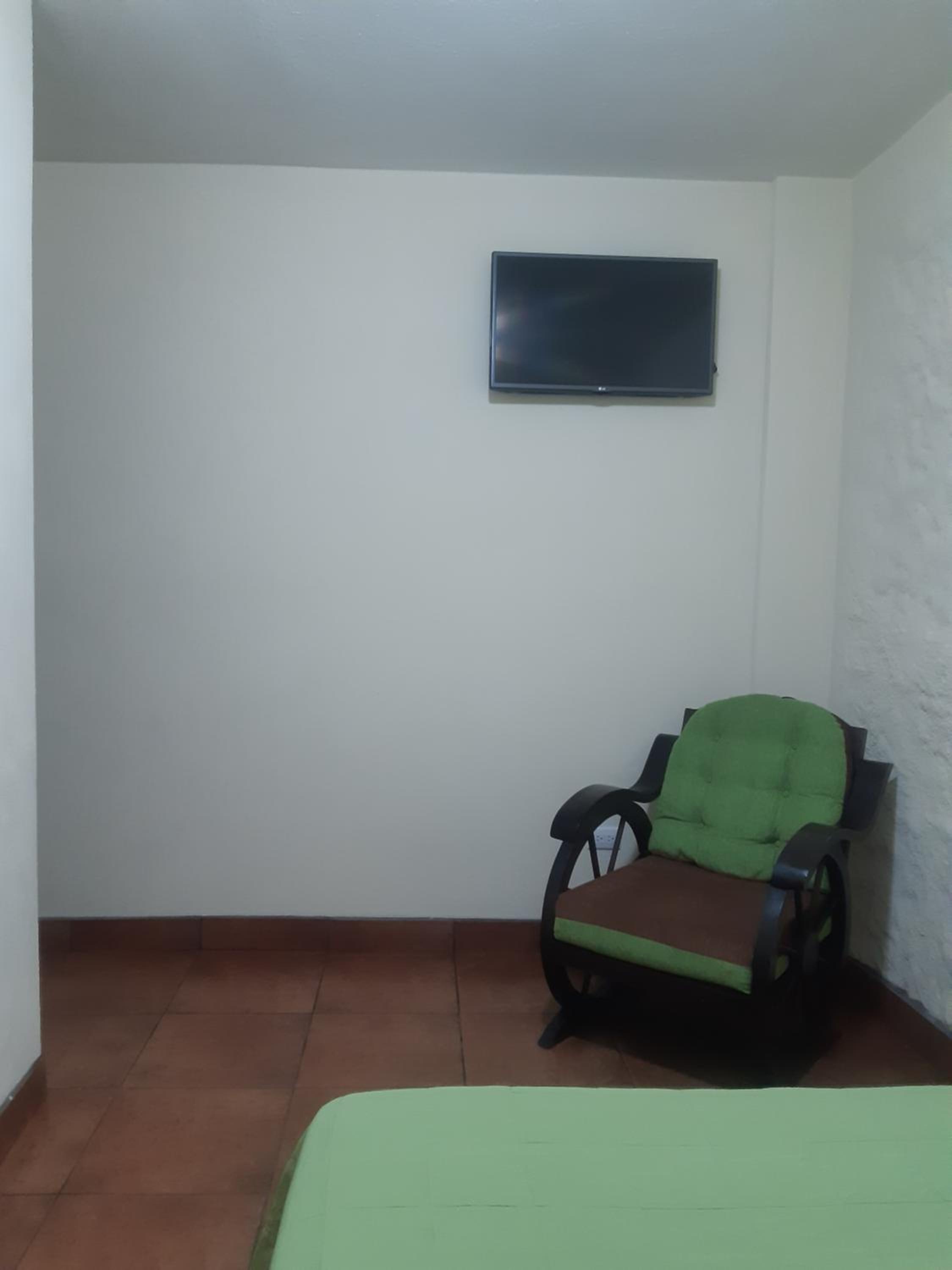 Double Room with Private Bathroom photo 3