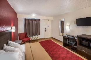 King Room - Non-Smoking photo 1
