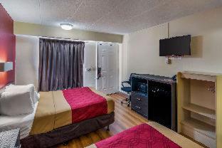 2 Double Beds, Mobility Accessible Room, Bathtub w/ Grab Bars, Non-Smoking photo 1