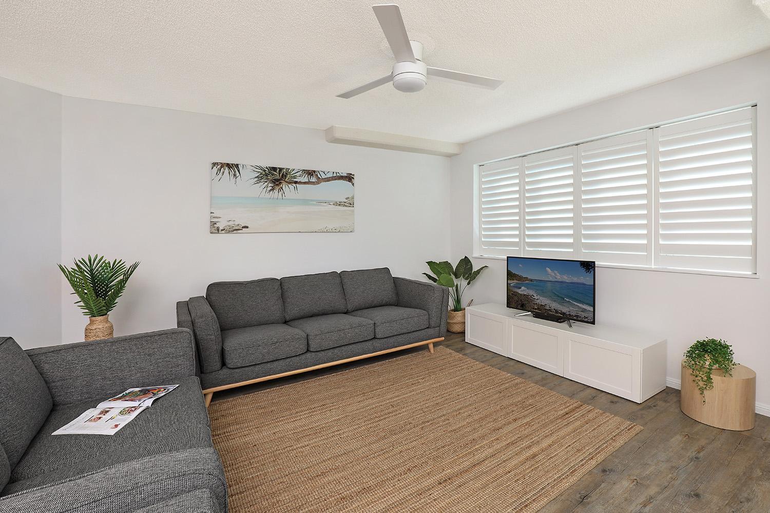 Three Bedroom Oceanfront Apartment photo 2