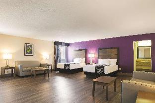 King Room - Hearing Accessible/Non-Smoking - Photo 1