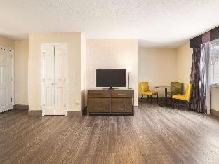 King Room - Hearing Accessible/Non-Smoking - Photo 2