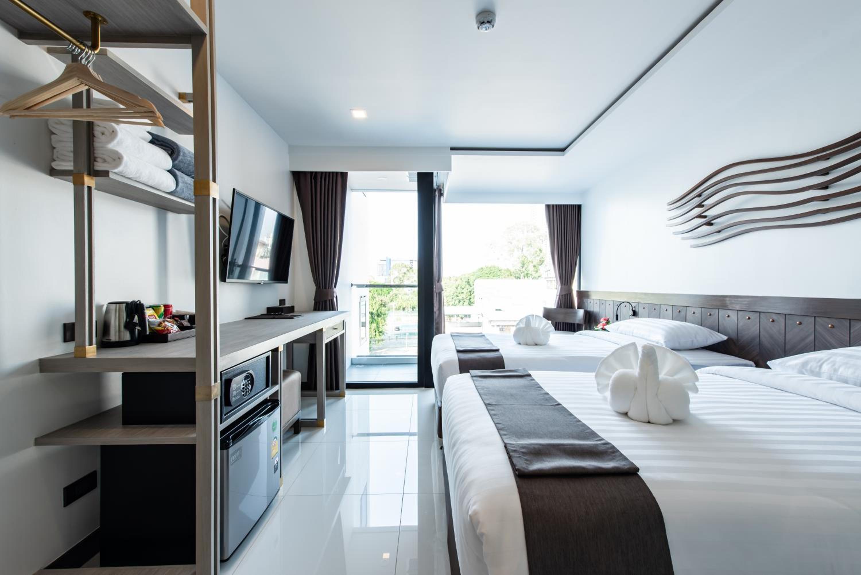Standard Double Room - Photo 7