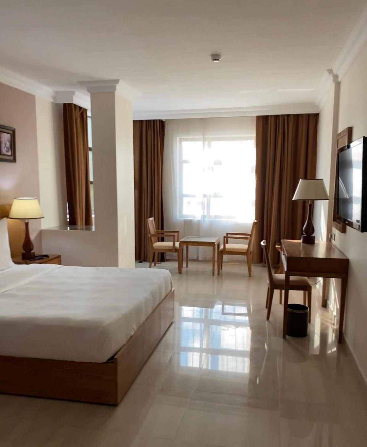 Superior King Room photo 2