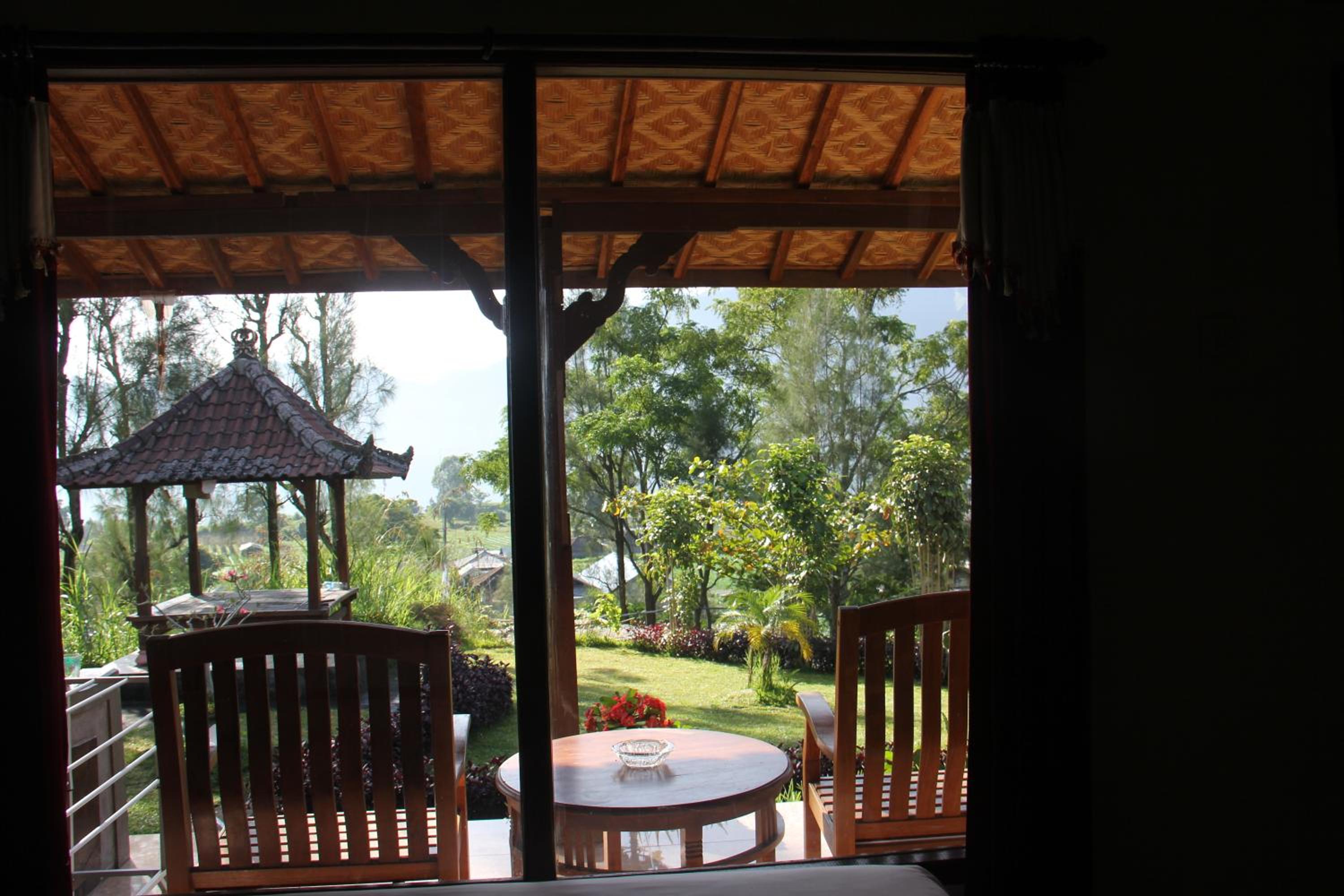 Standard Double Room - Photo 12