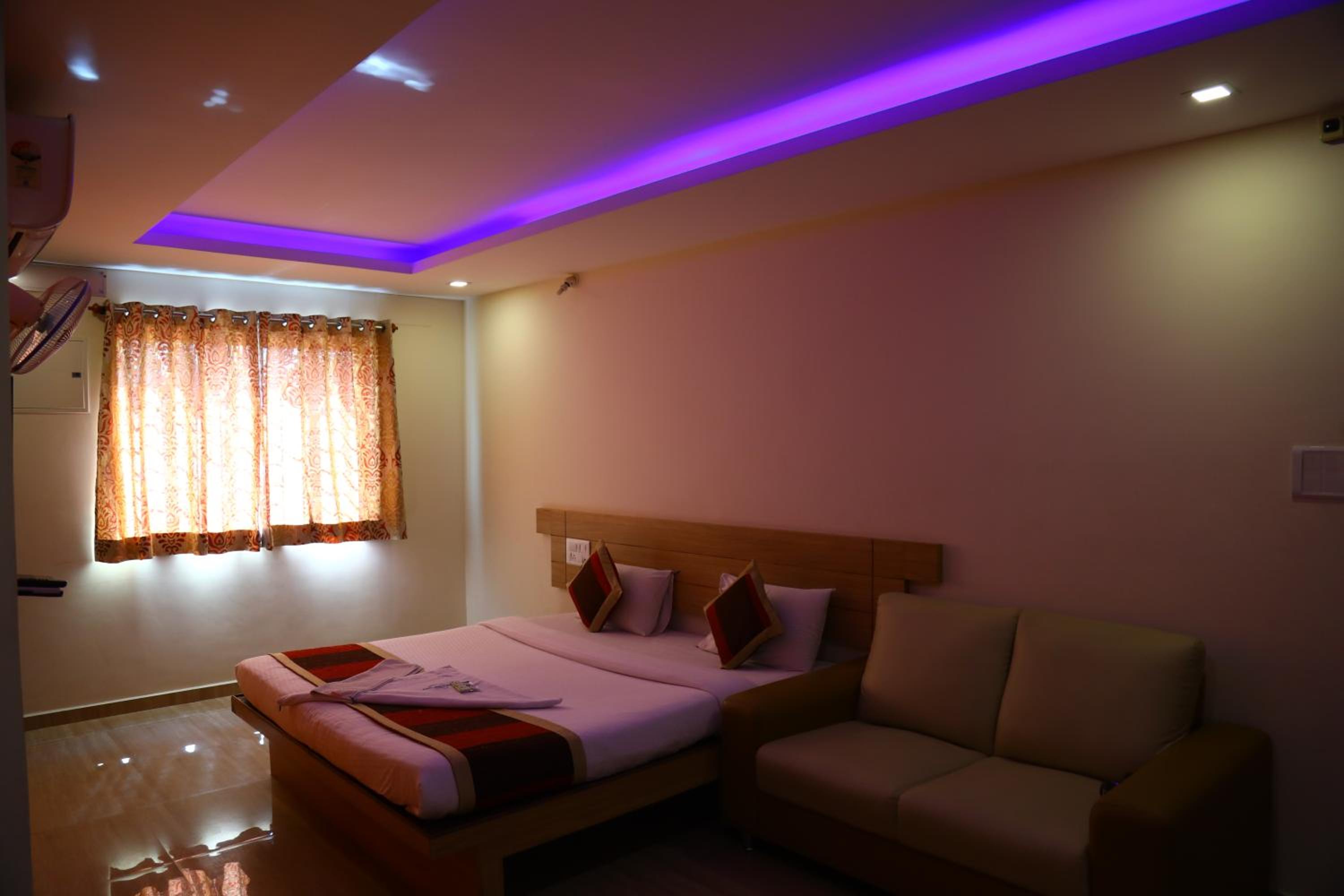 Deluxe Suite