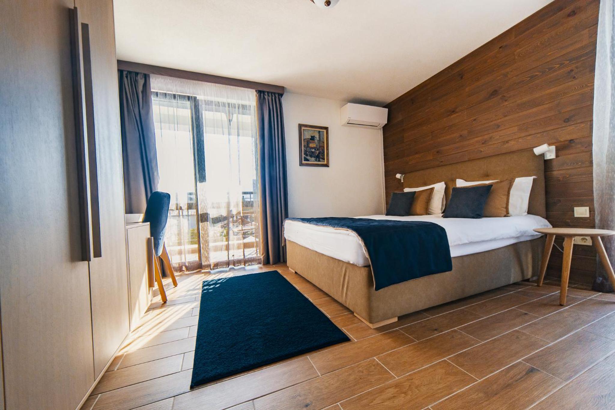 Double Room - Photo 1