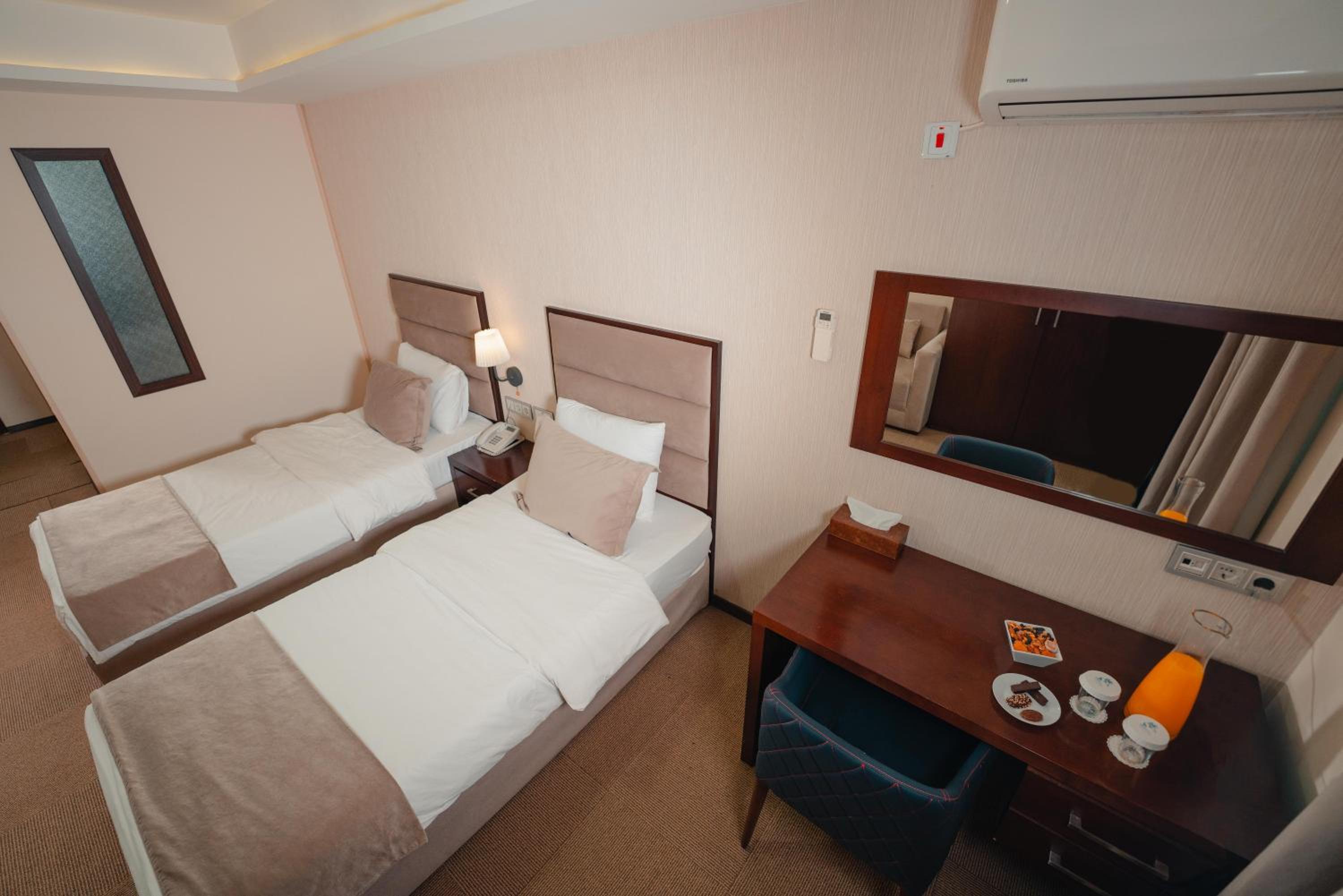 Deluxe Twin Room photo 3