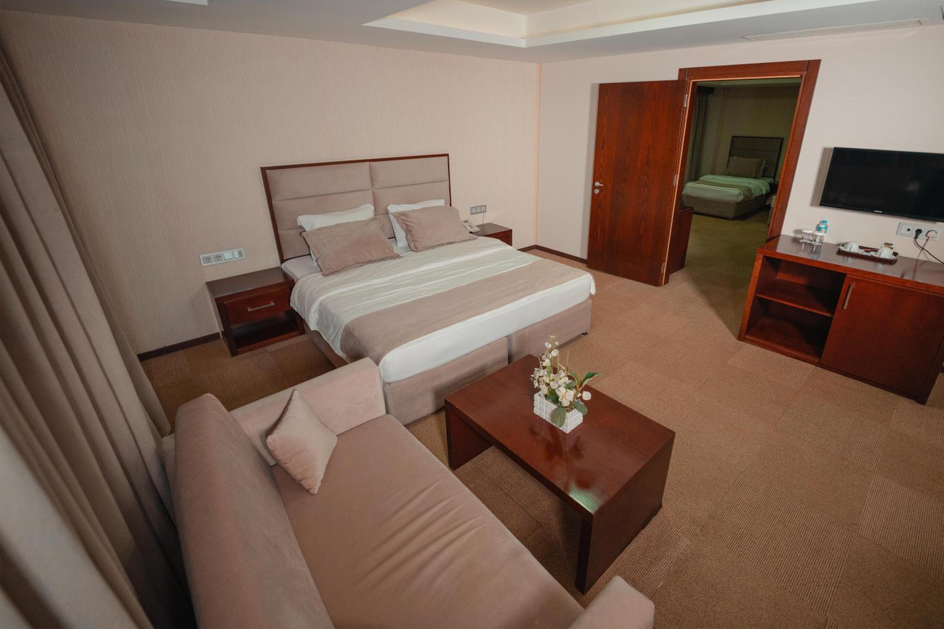 Suite photo 1