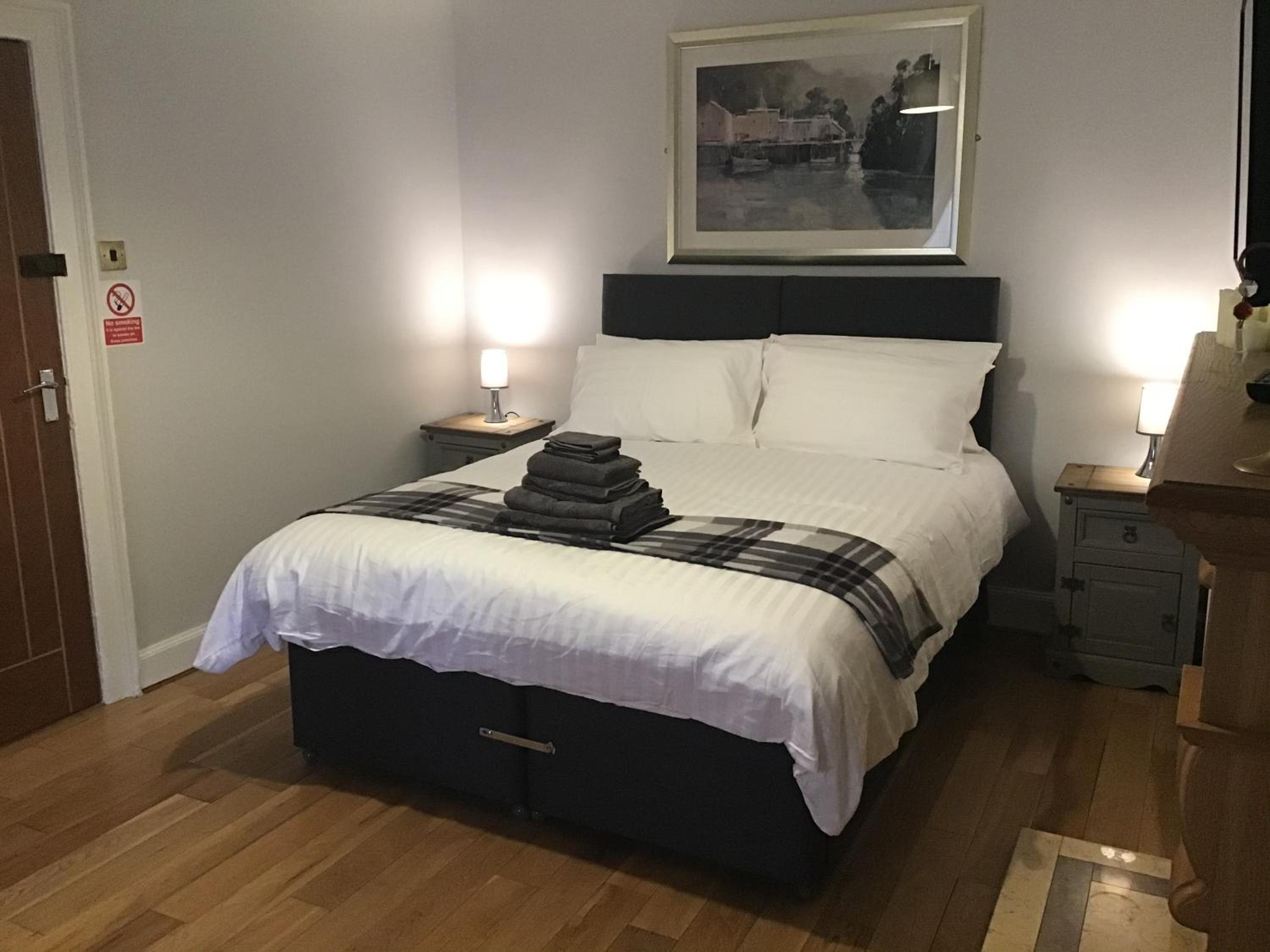 Double Room - Photo 4