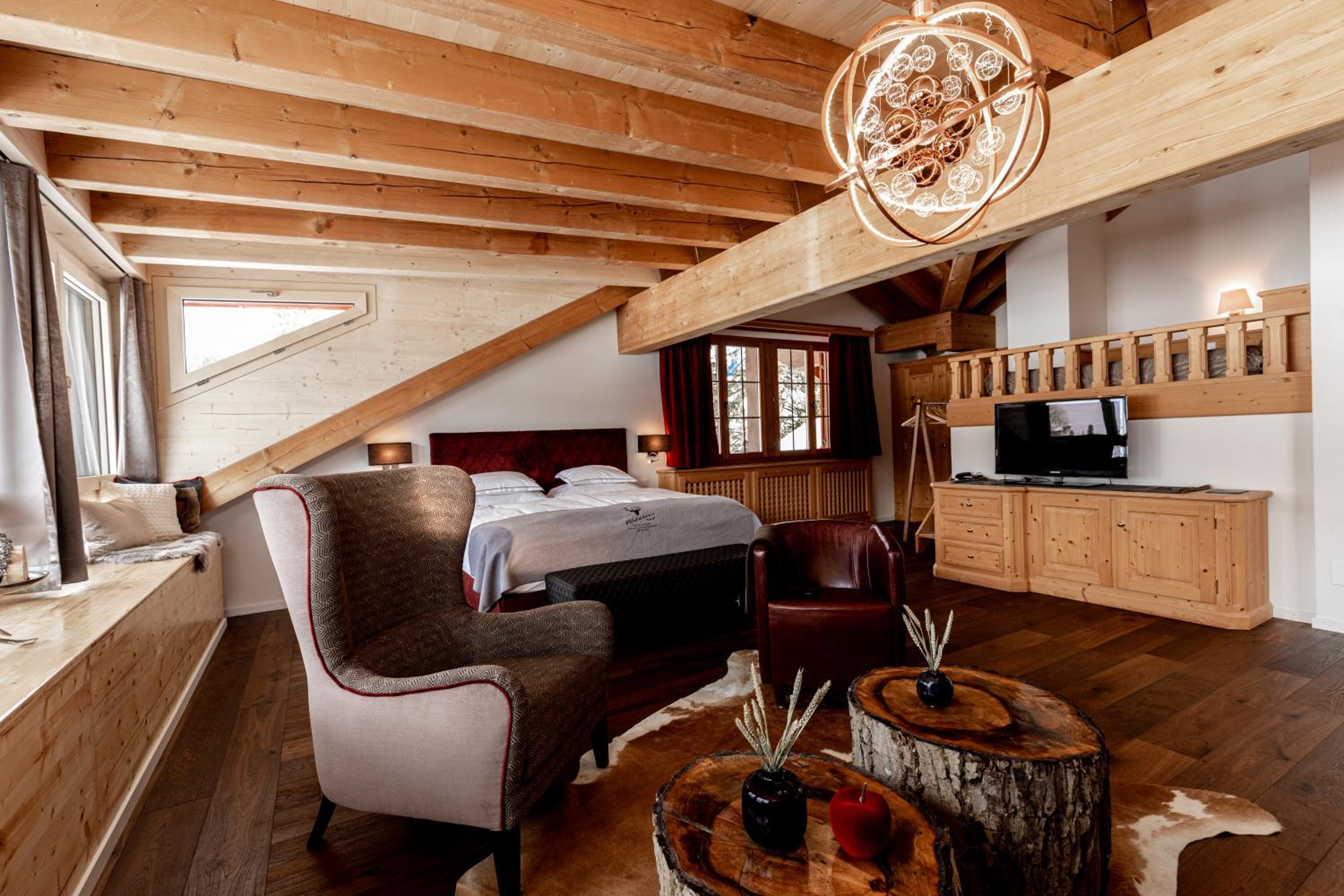 Suite with Mountain View photo 2