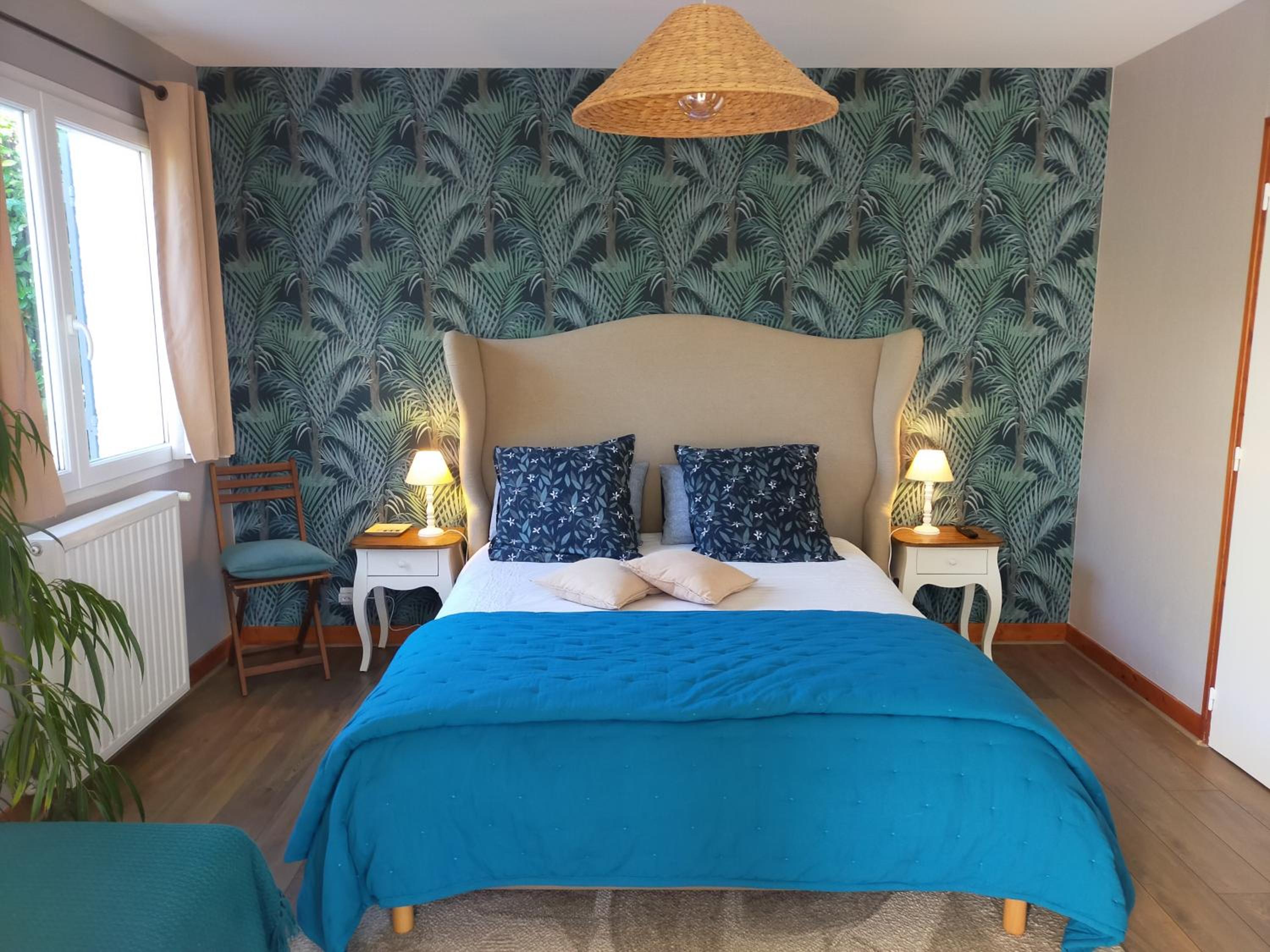 Deluxe Room (2 Adults + 1 Child) photo 2