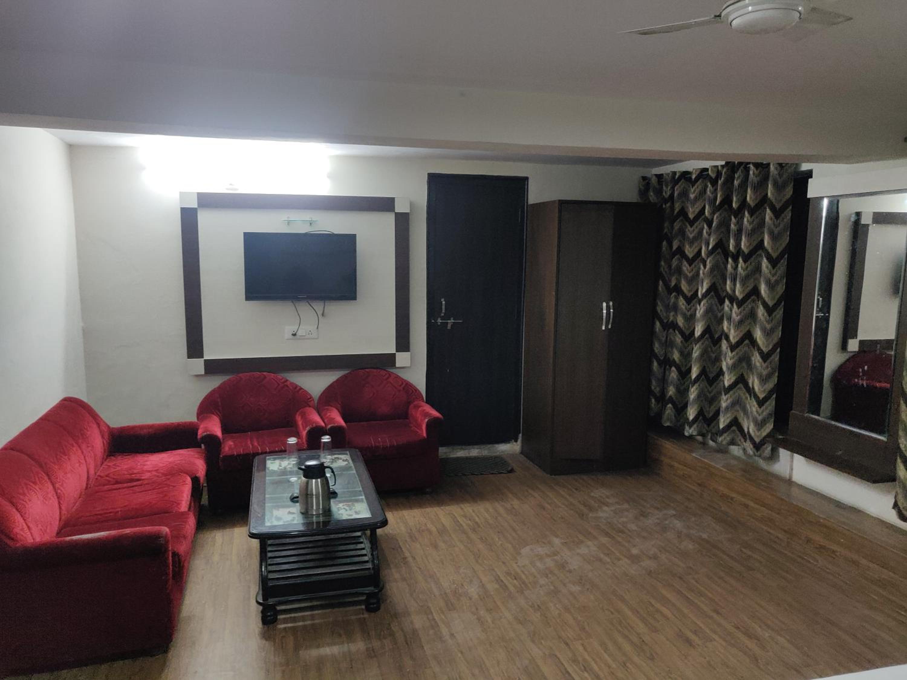 Deluxe Suite