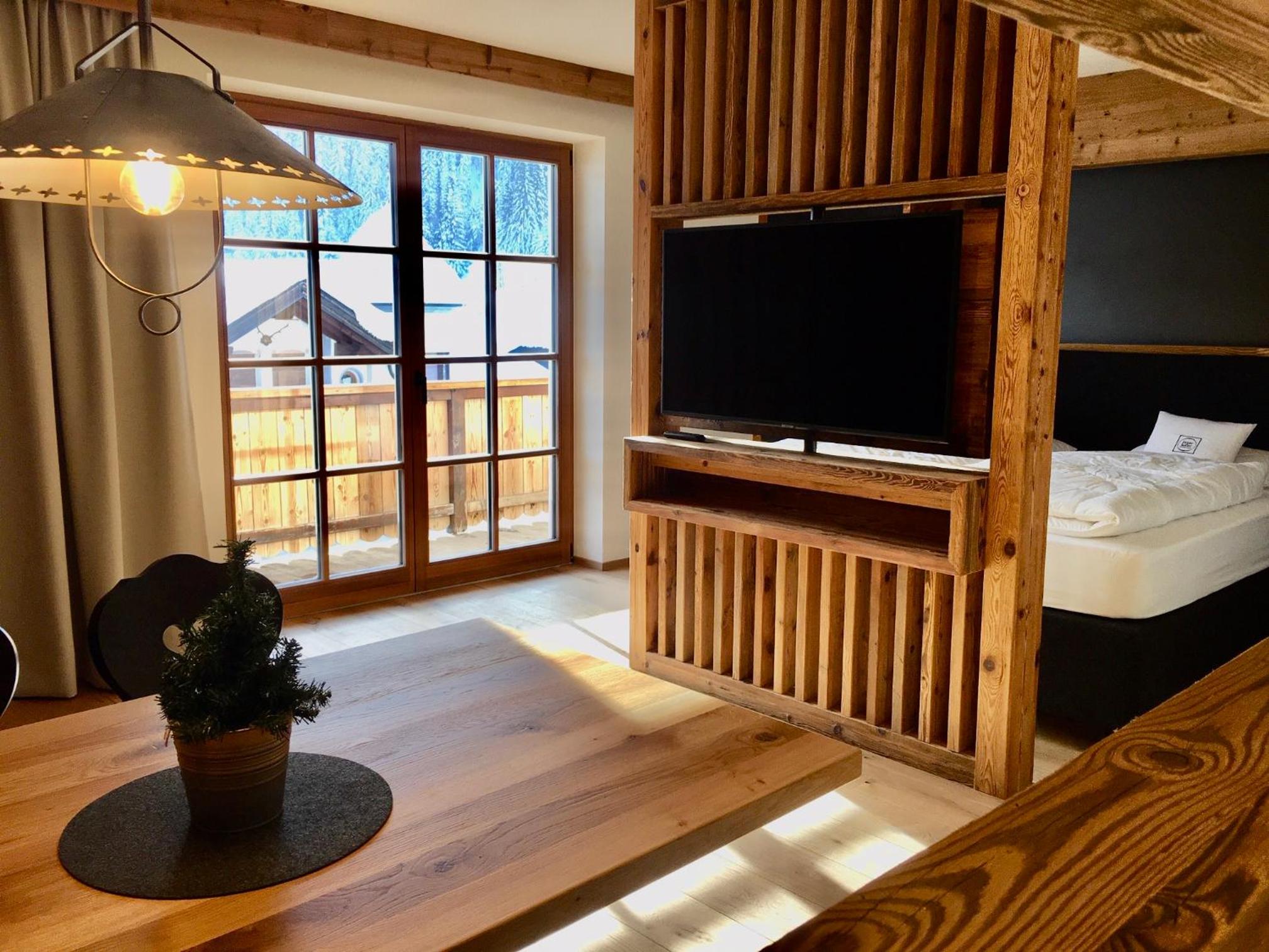 Superior Studio with Mountain View
