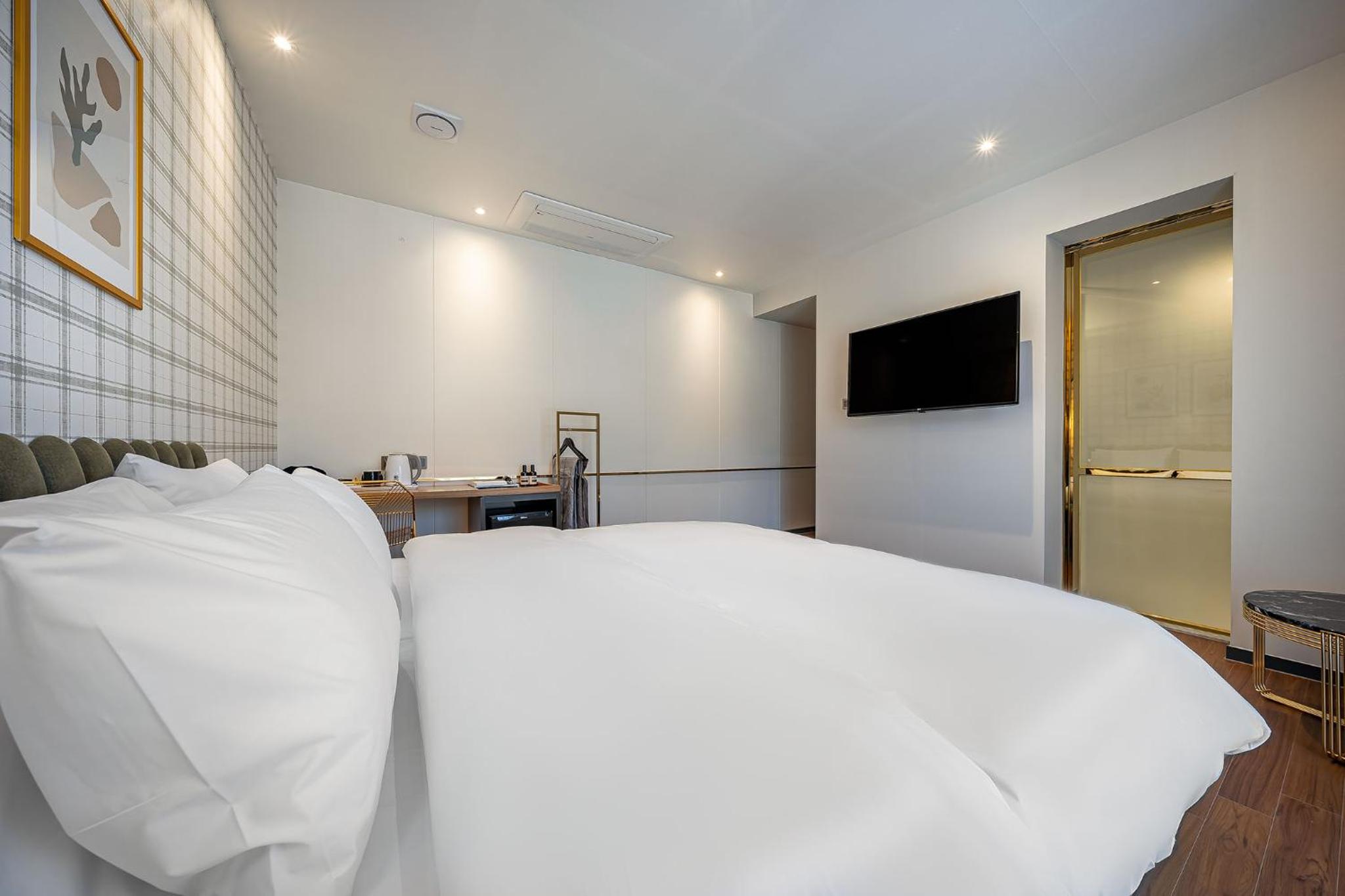 Deluxe Double Room - Photo 6
