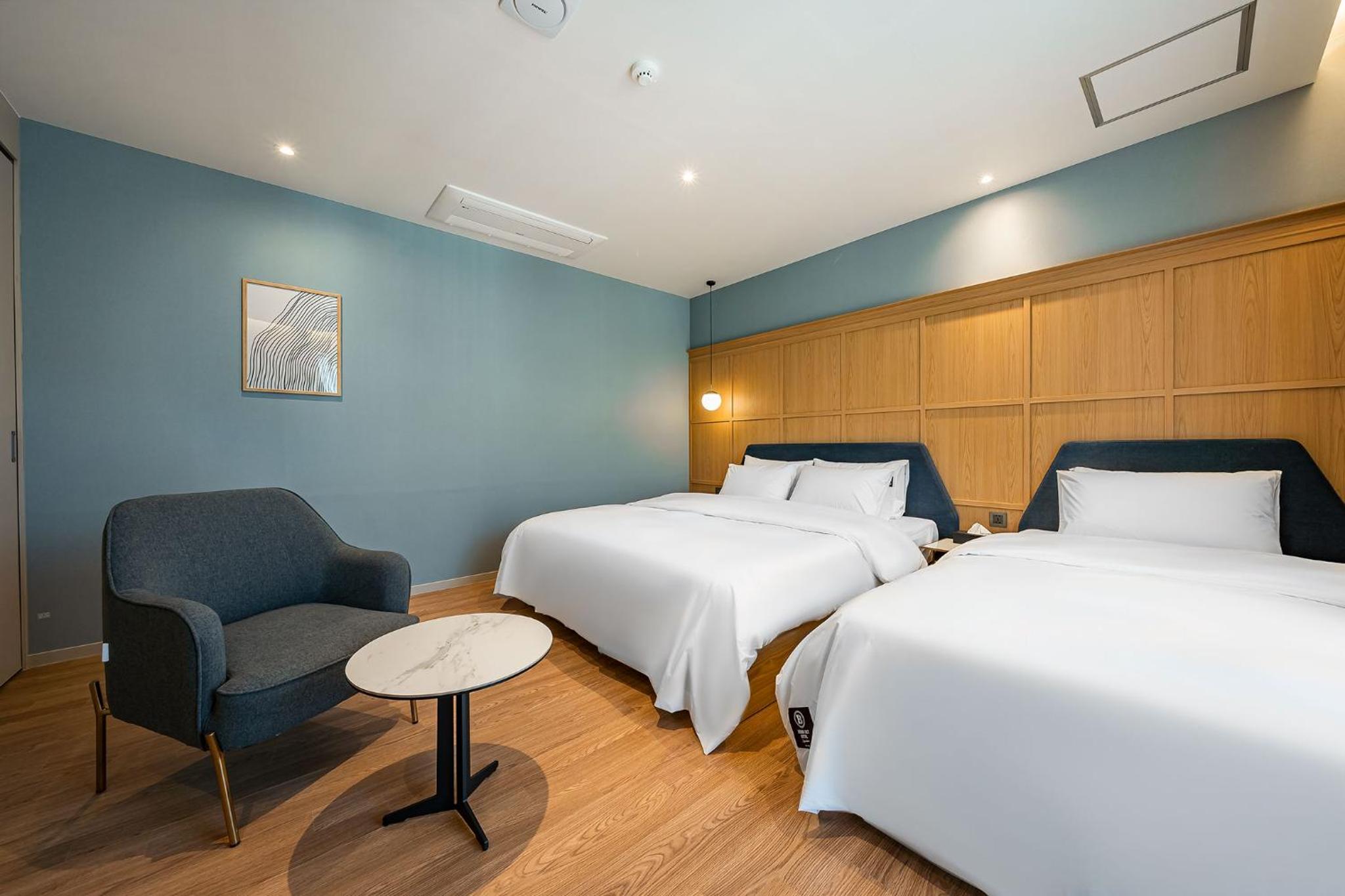 Deluxe Twin Room - Photo 6