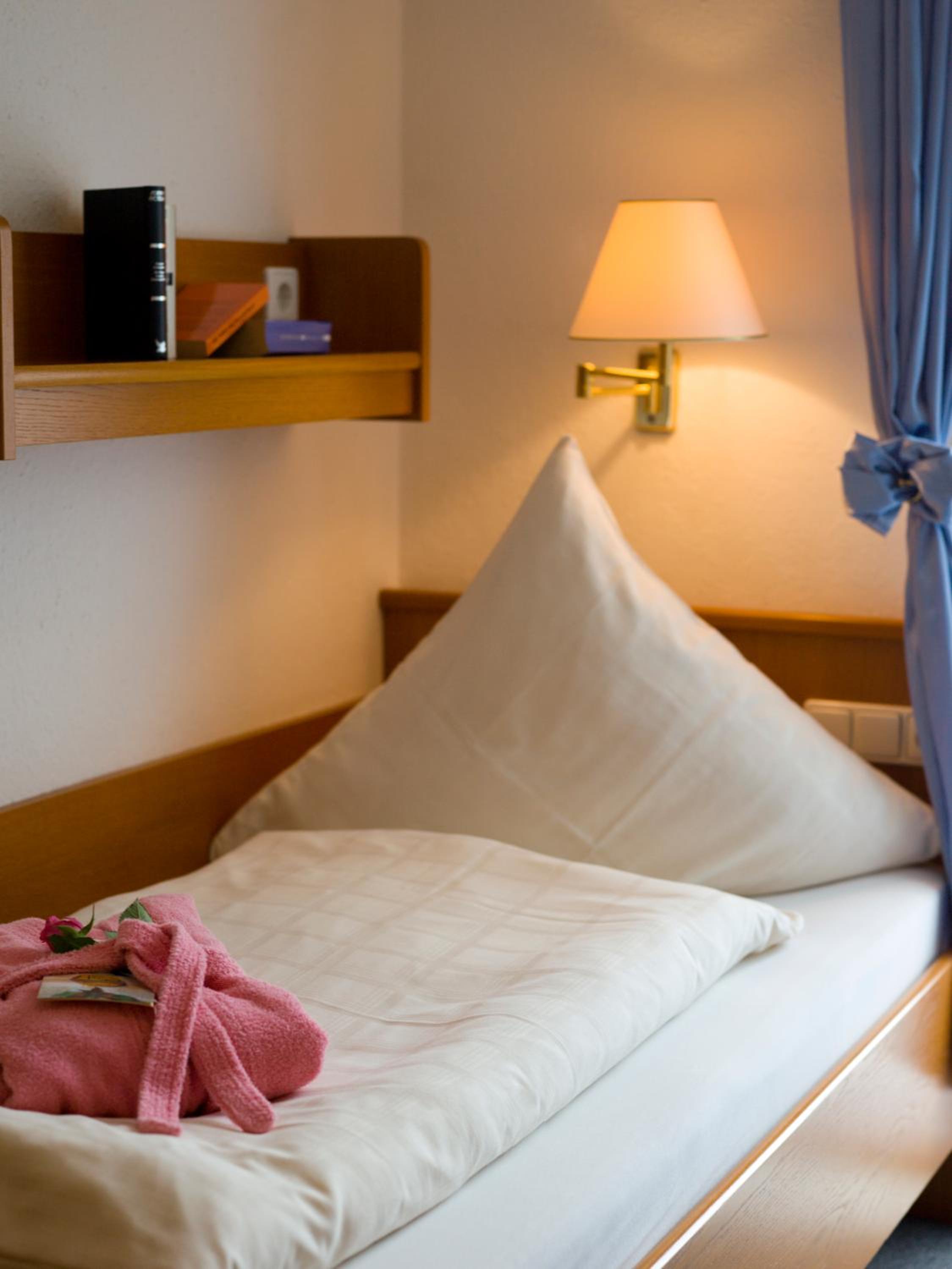Single Room photo 2