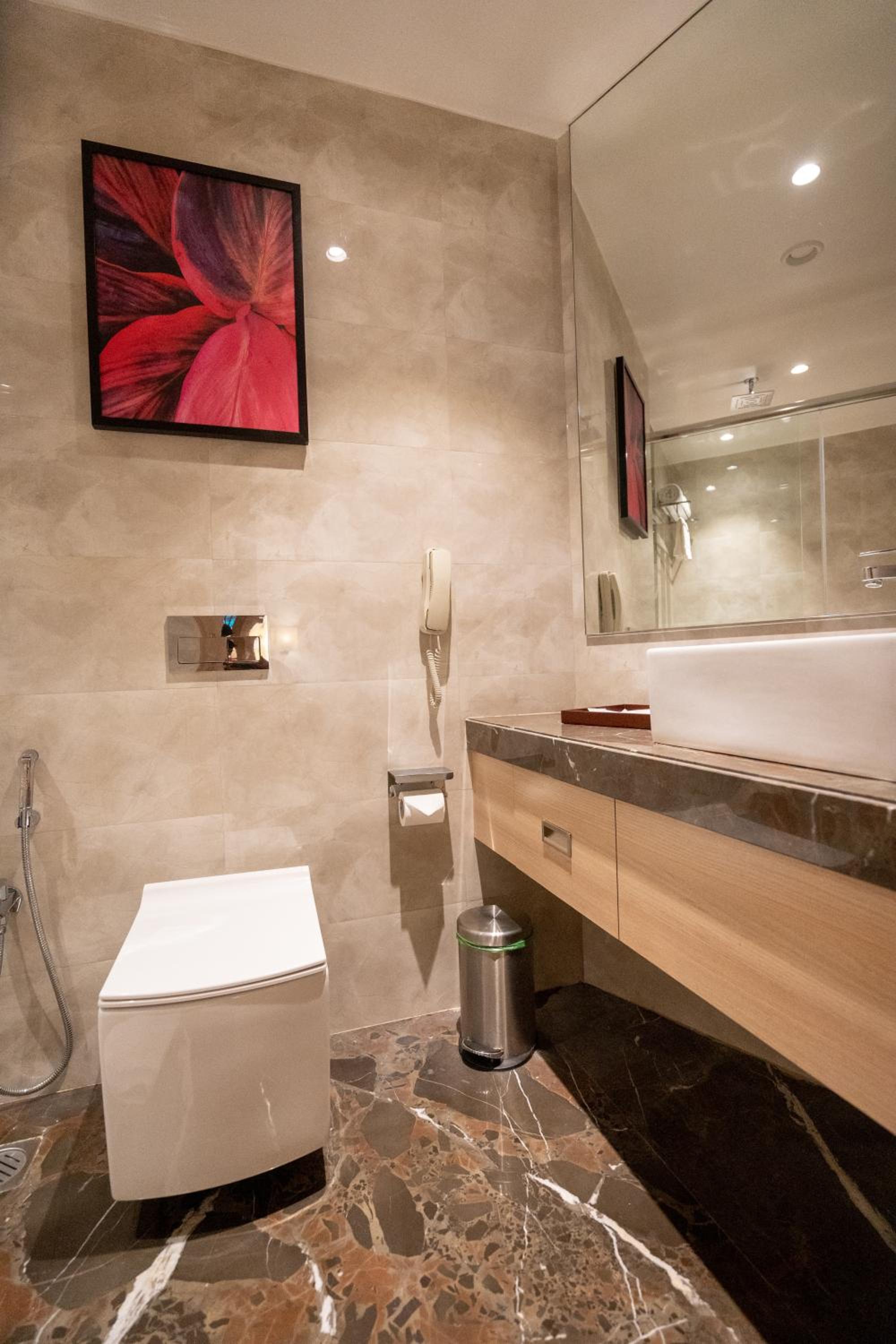 Junior Suite With Bathtub photo 3