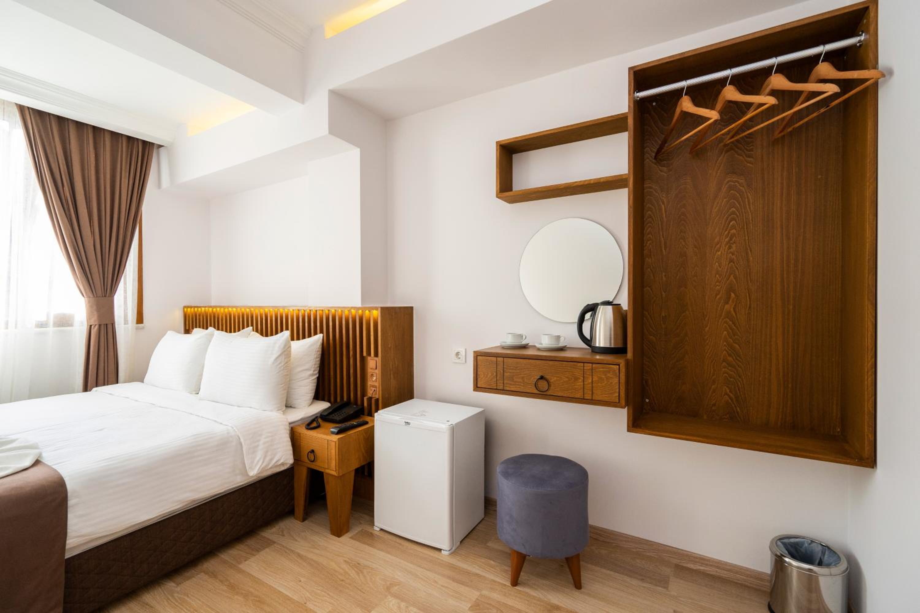 Deluxe Double Room photo 2
