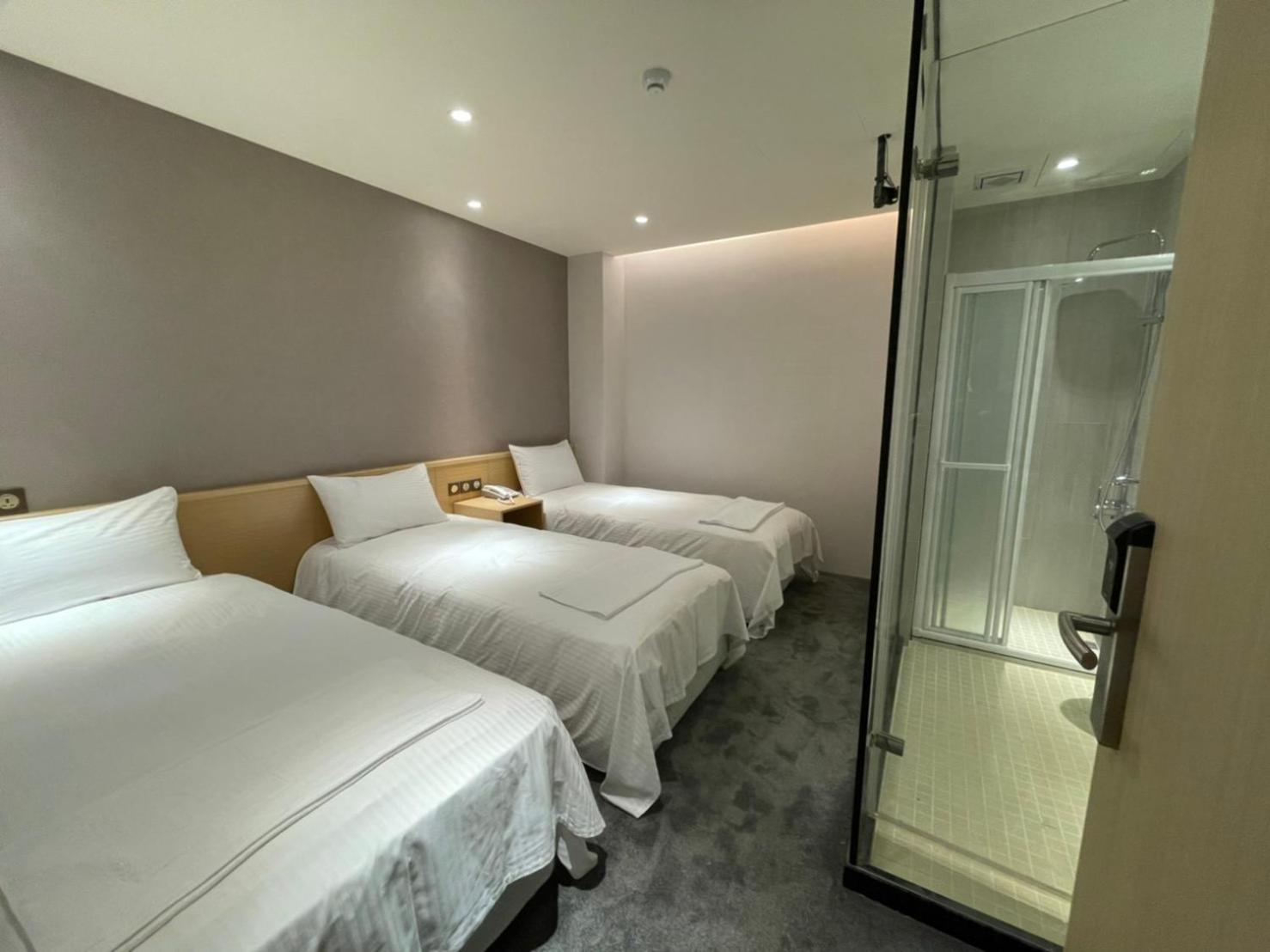 Economy Triple Room without Window