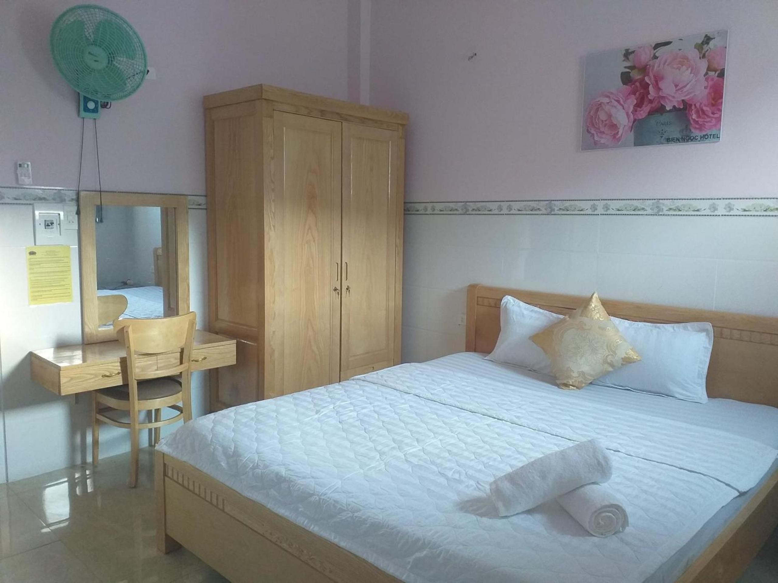 Standard Double Room - Photo 3