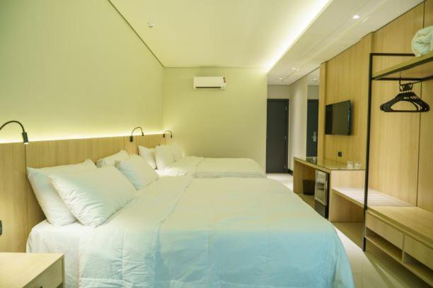 Premium Triple Room - Photo 1