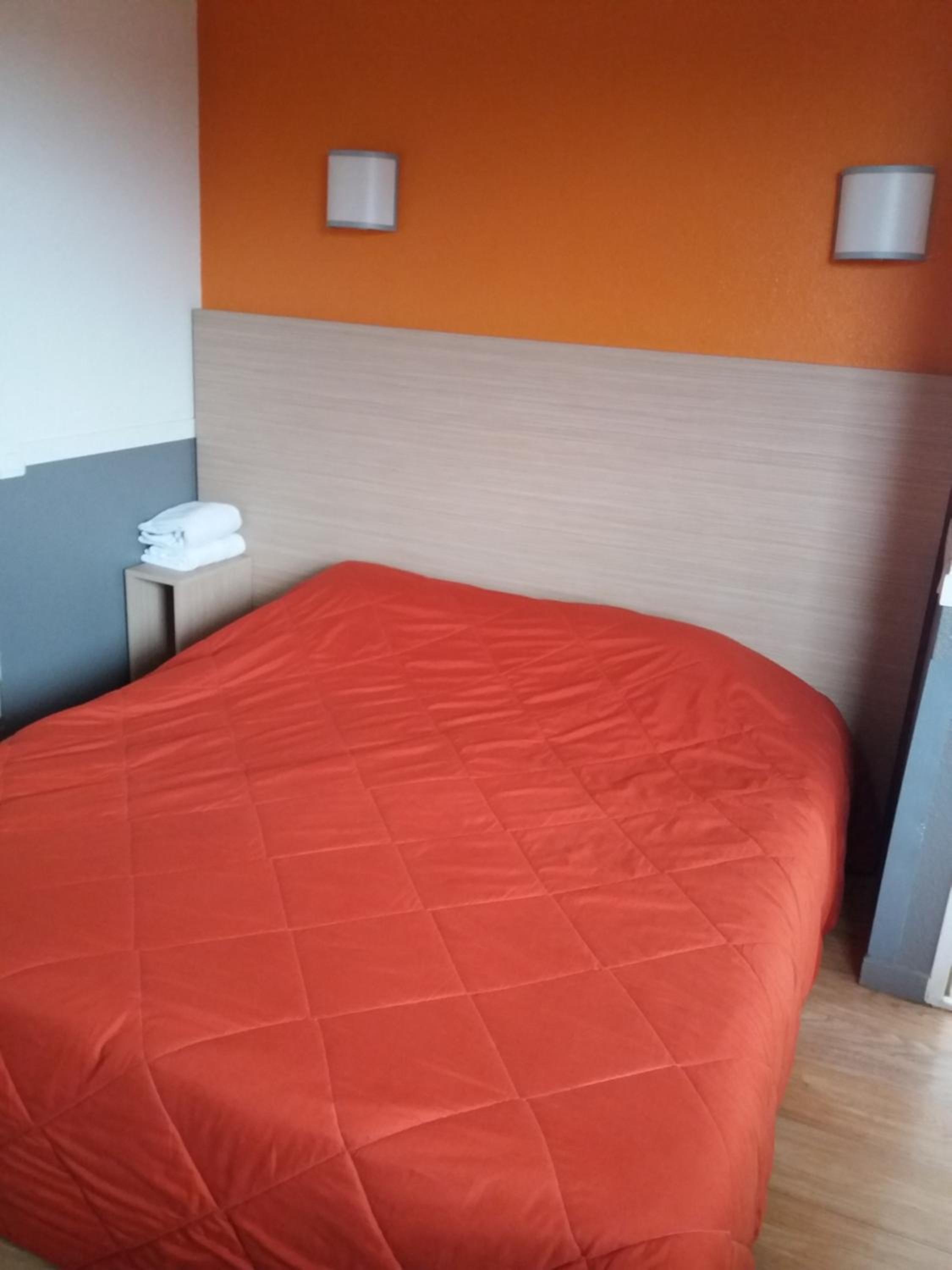 Double Room - Photo 3