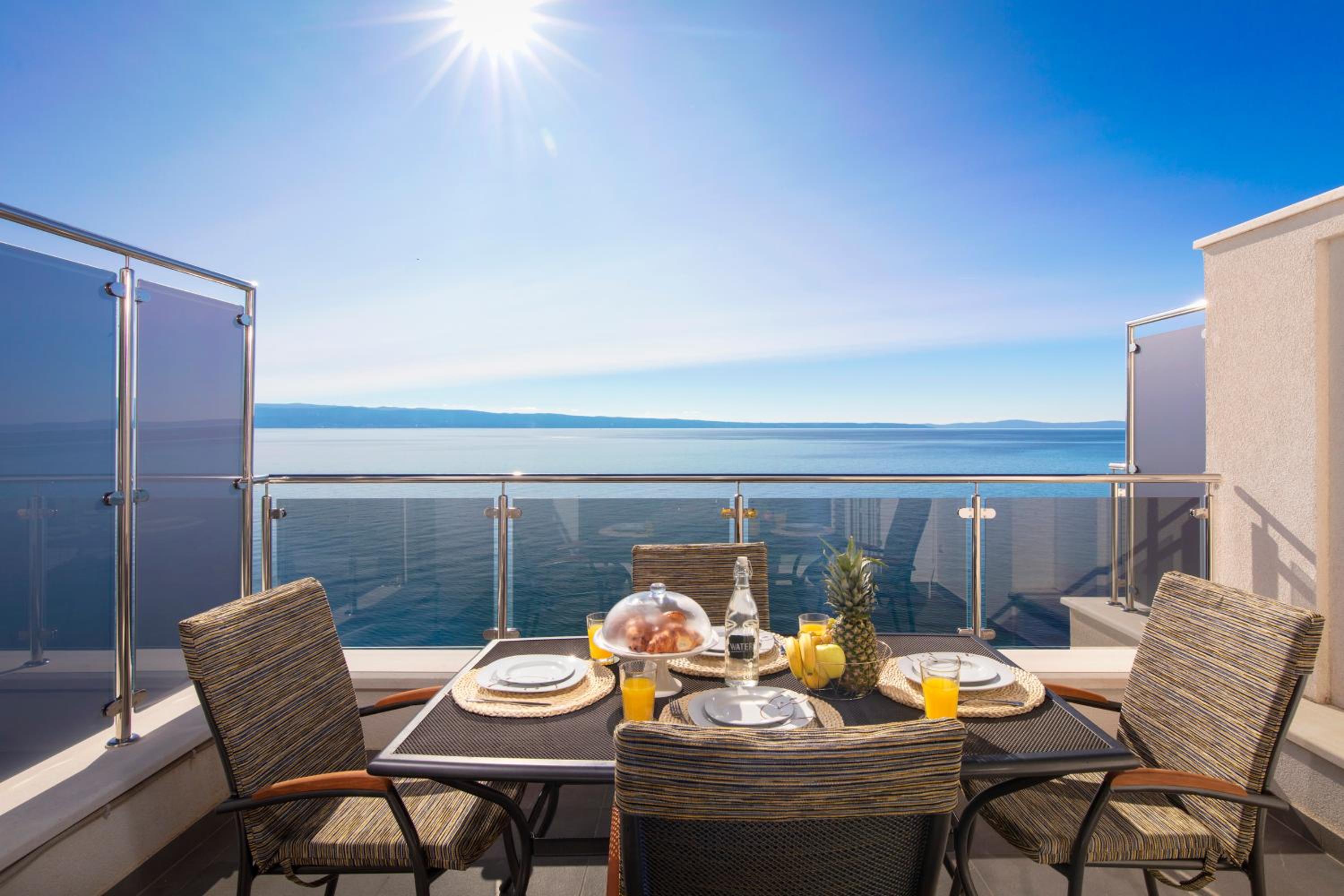 Two-Bedroom Apartment with Balcony and Sea View