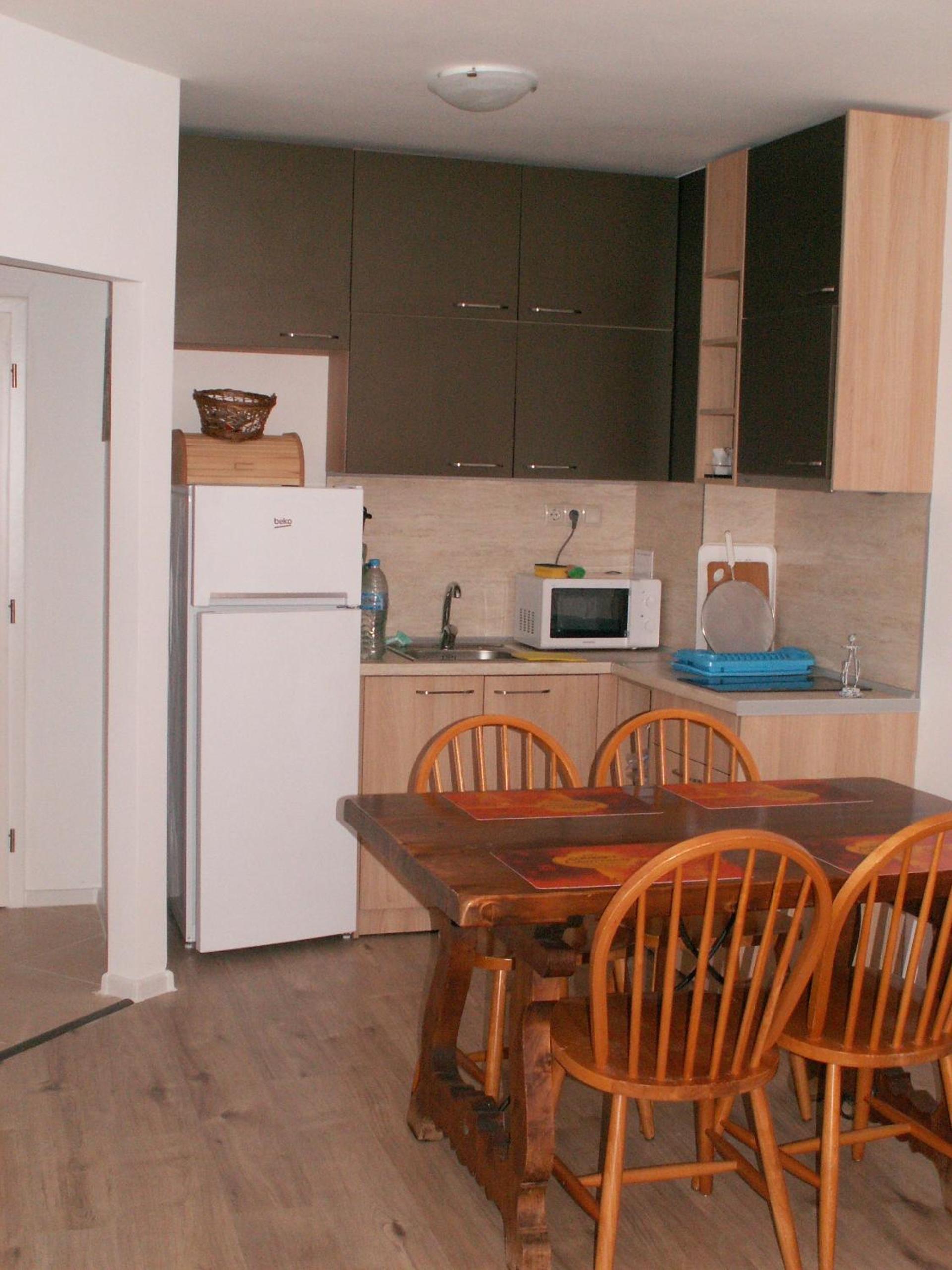 One-Bedroom Apartment photo 2