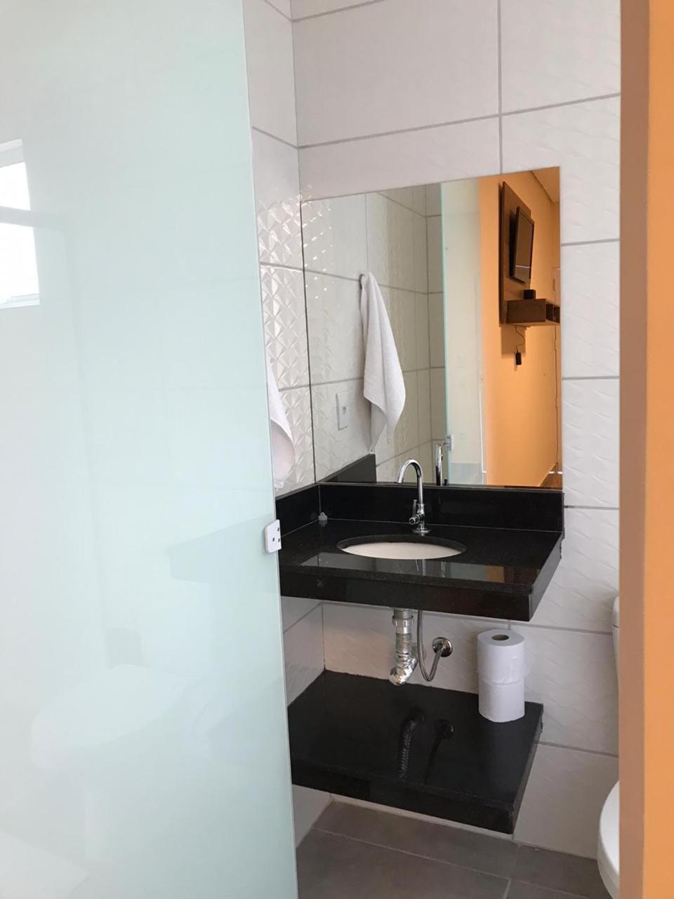 Deluxe Room - Photo 11