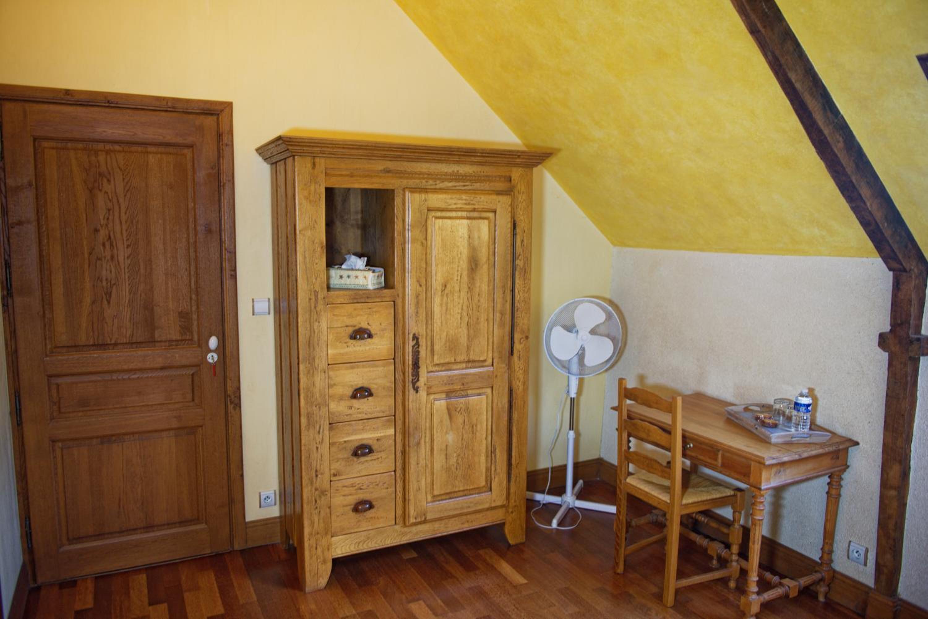 Quadruple Room with Private Bathroom photo 3