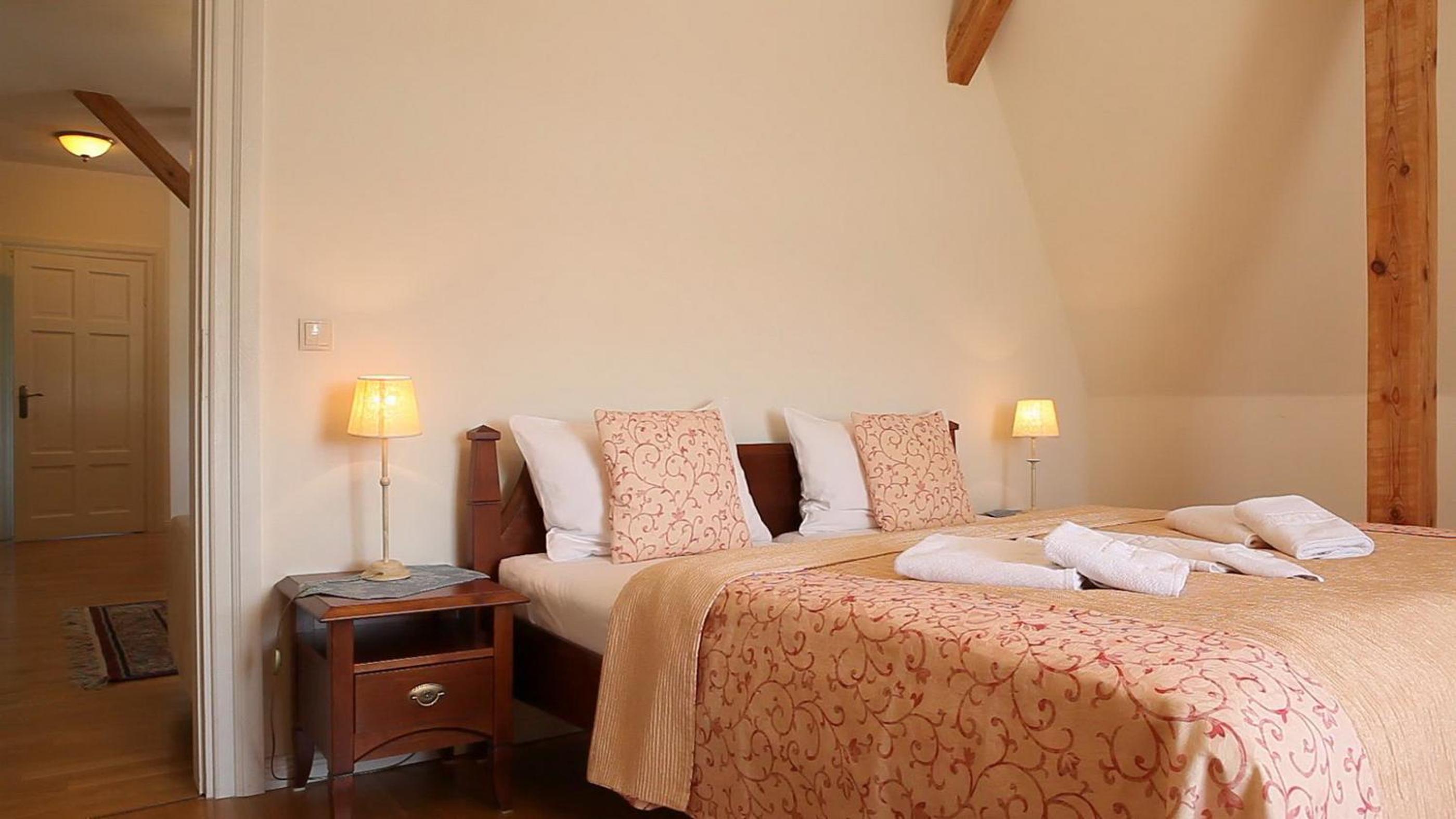 Luxury One-Bedroom Suite with Sea View photo 1
