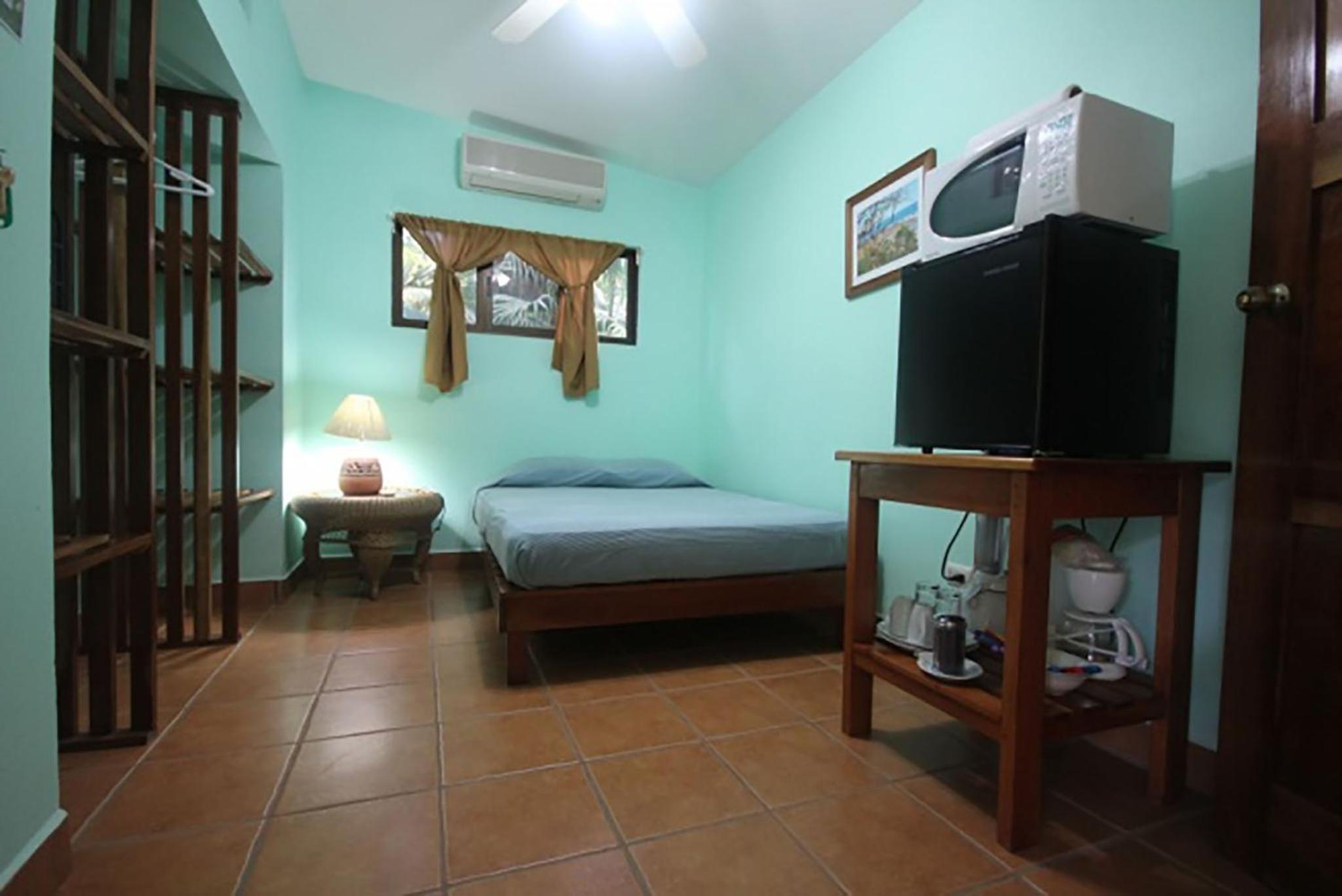 Single Room with Private Bathroom