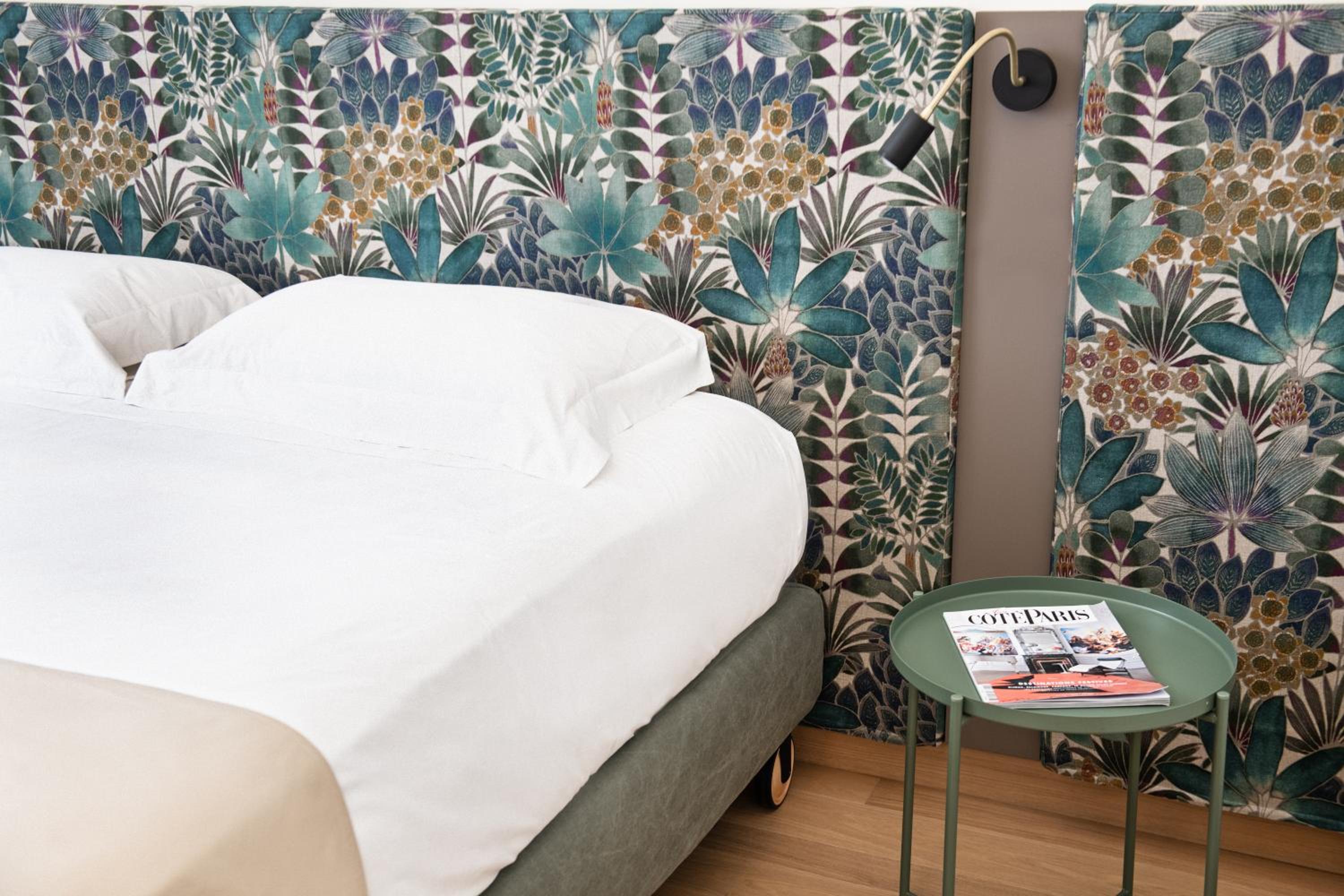 Deluxe Junior Suite - Photo 5