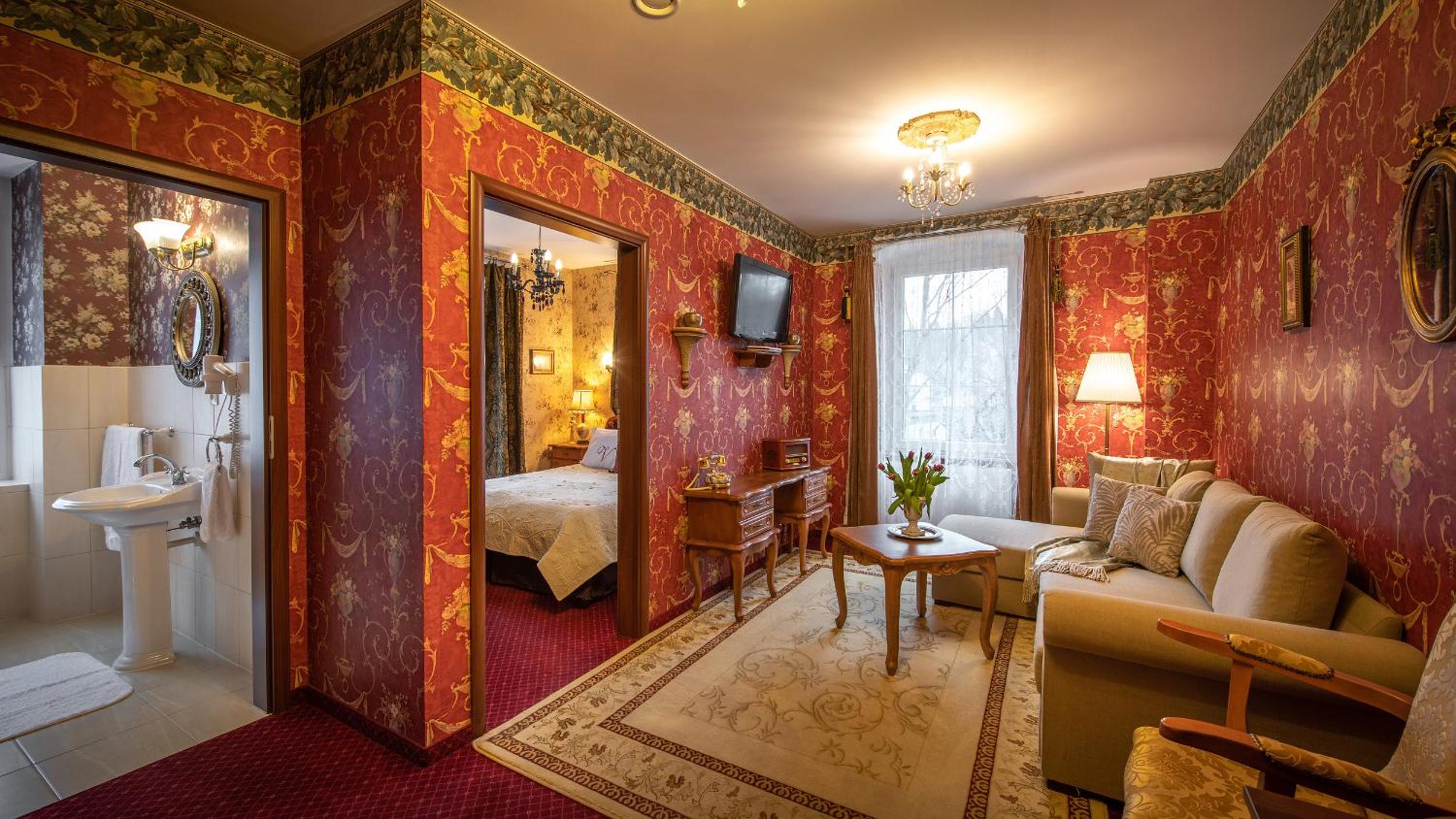 Deluxe Junior Suite
