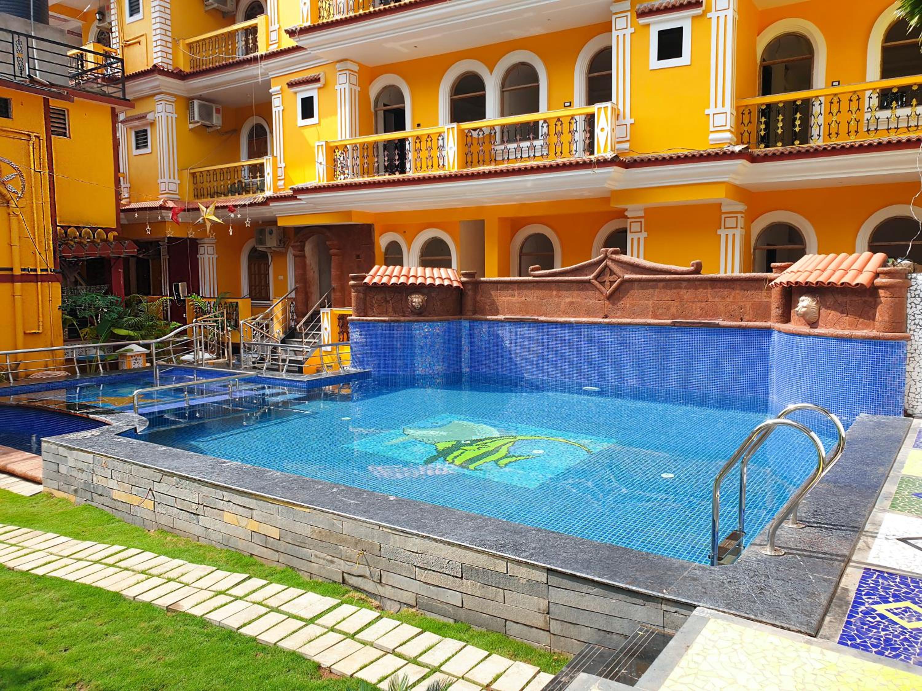 Standard Room with Balcony photo 3