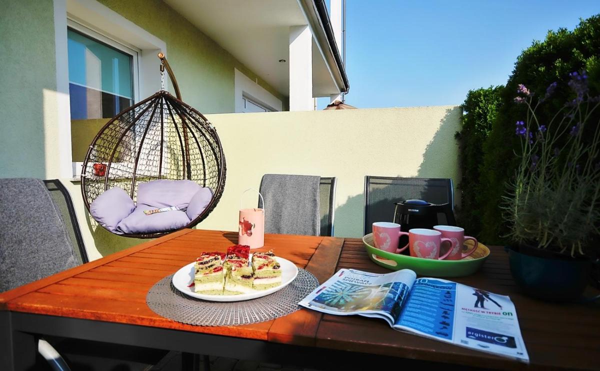 Apartment with Terrace - Photo 4
