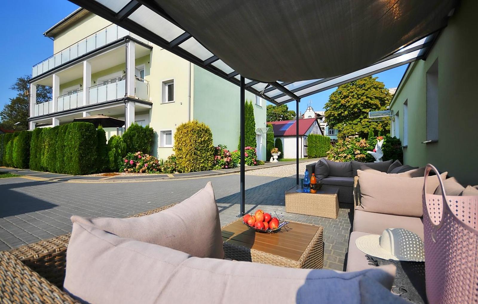 Apartment with Terrace - Photo 1
