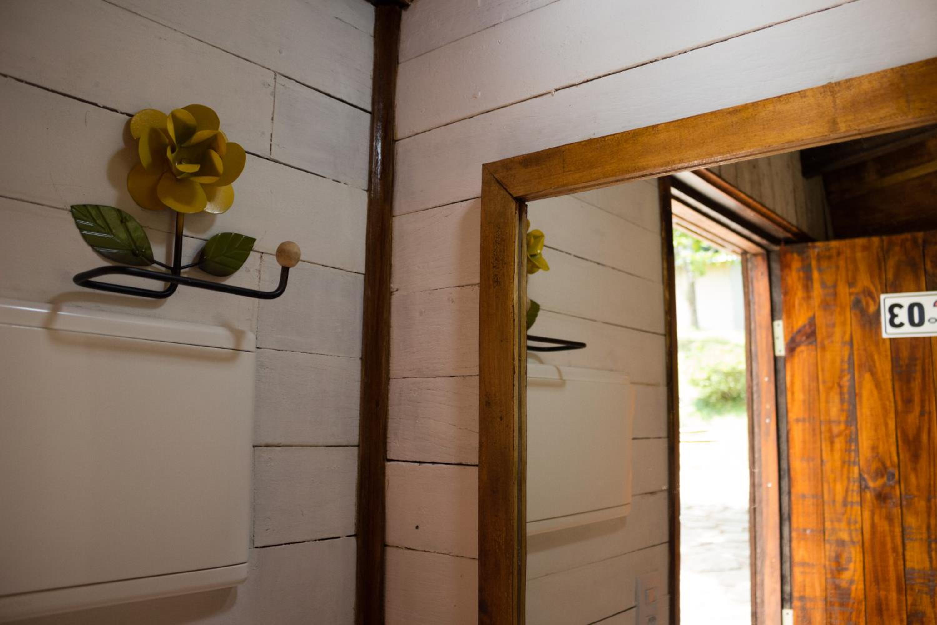 Suite with Lake View - Photo 2