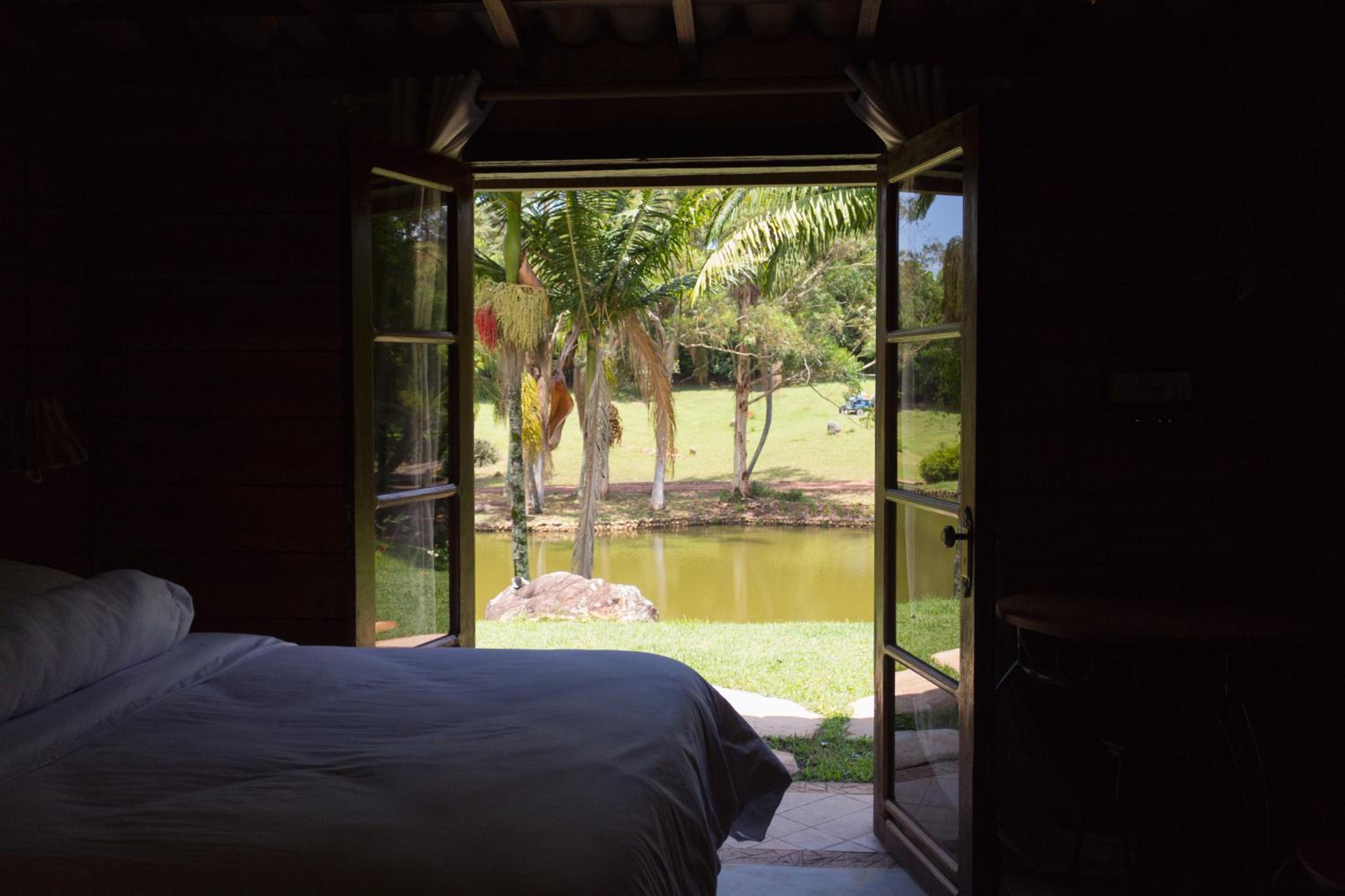 Suite with Lake View - Photo 3