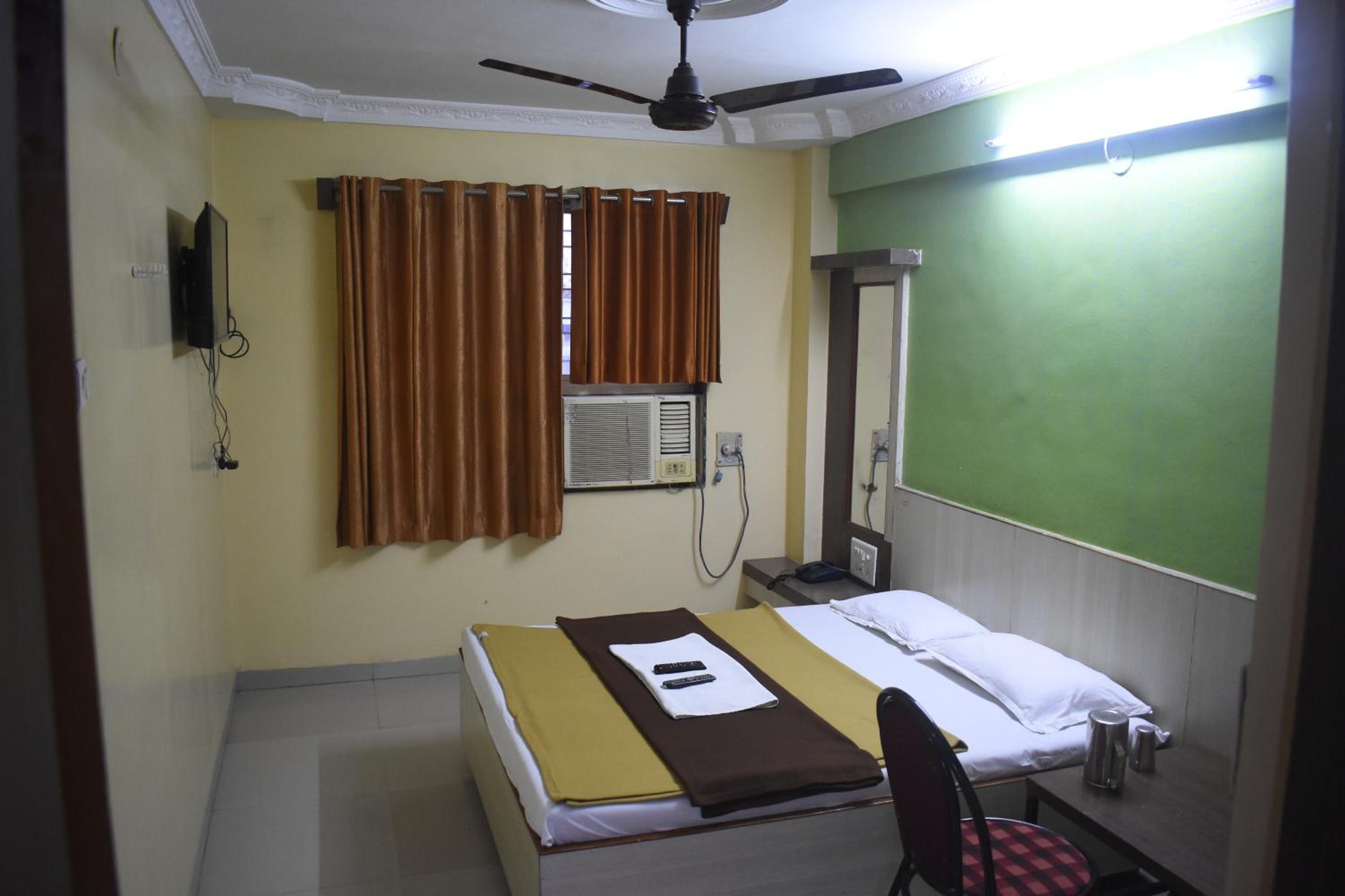 Deluxe Double Room - Photo 1