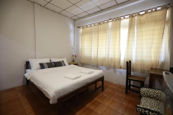 Deluxe Double Room - Photo 6