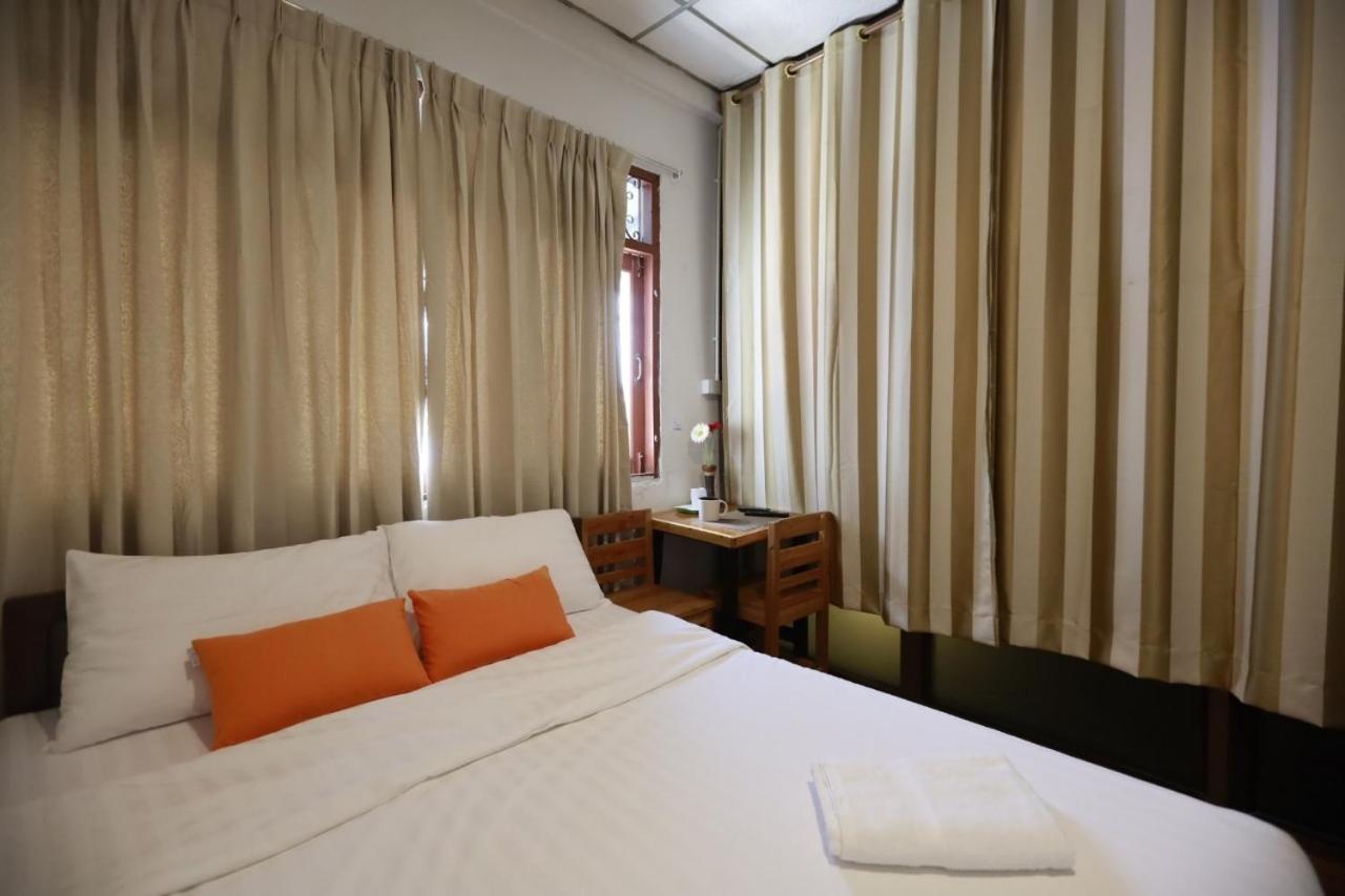 Deluxe Double Room - Photo 17