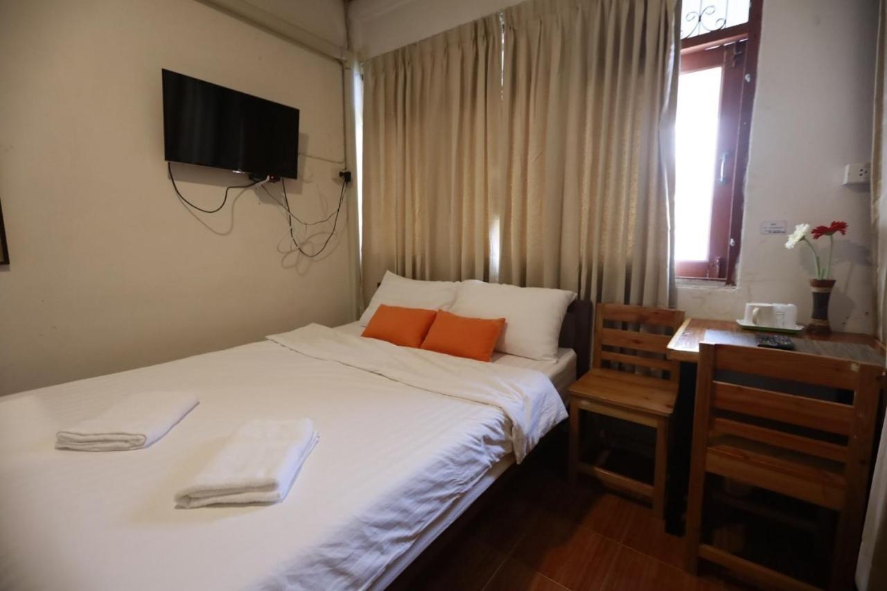 Deluxe Double Room - Photo 7