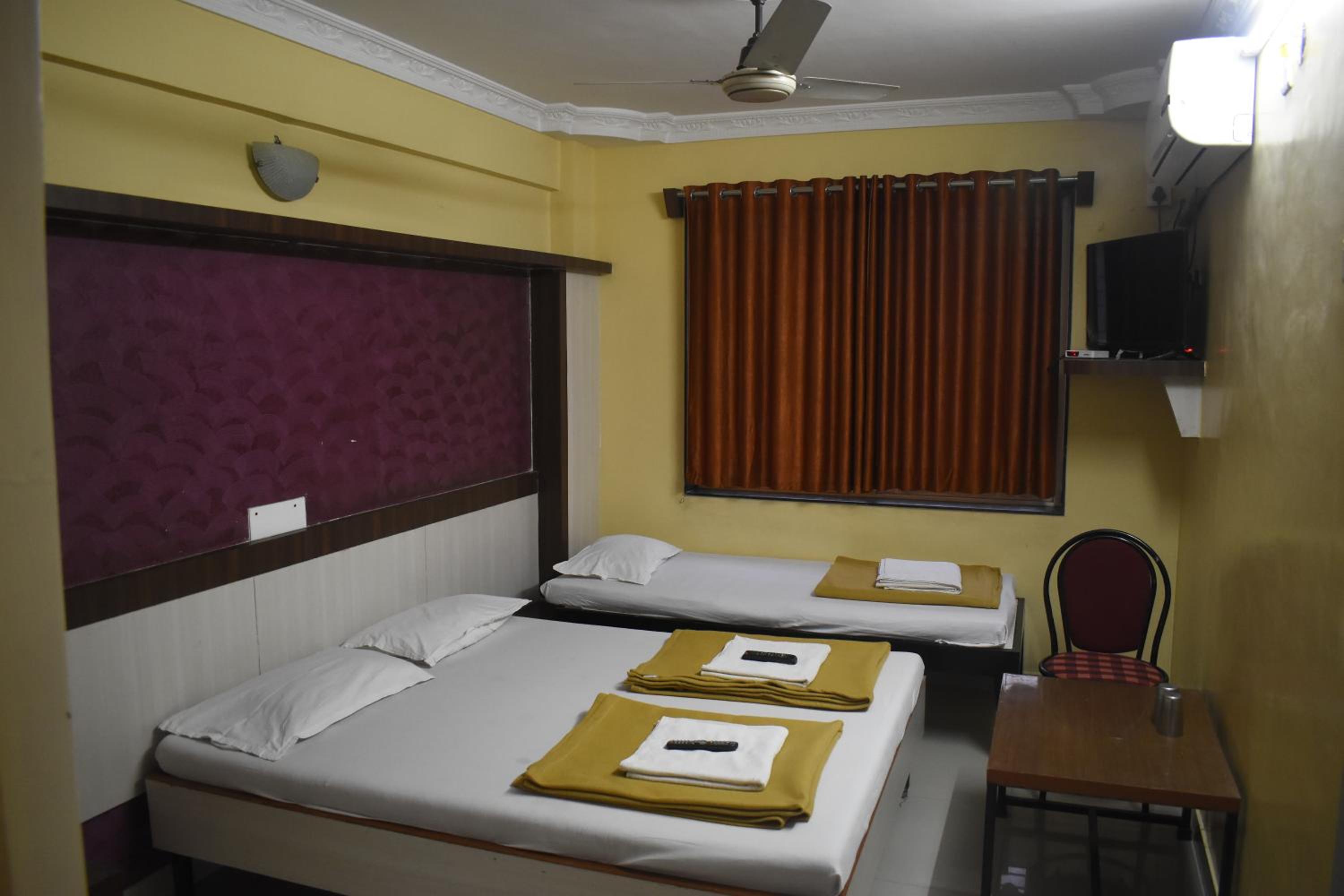 Standard Triple Room - Photo 4