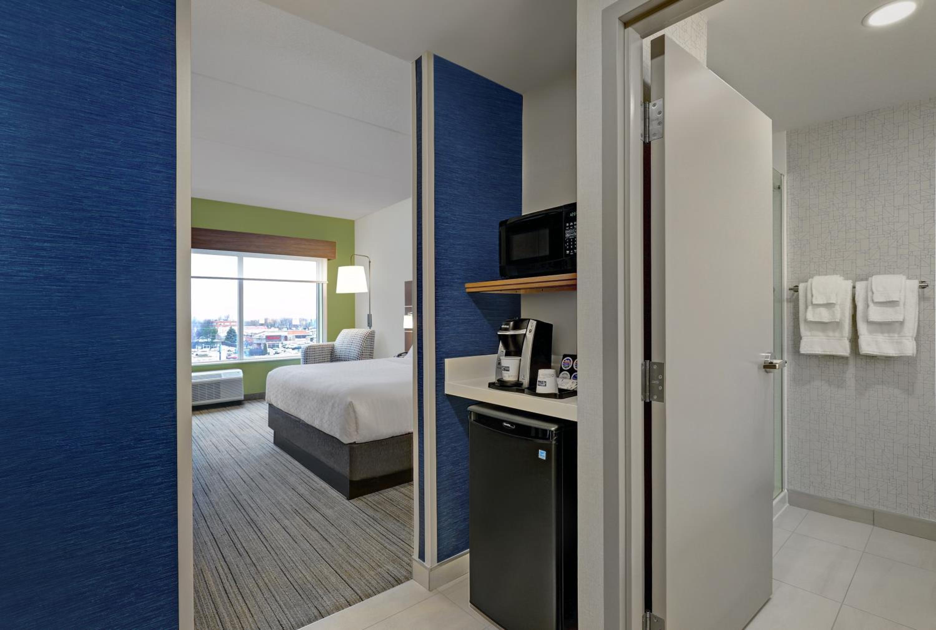 Standard King Room - Photo 1