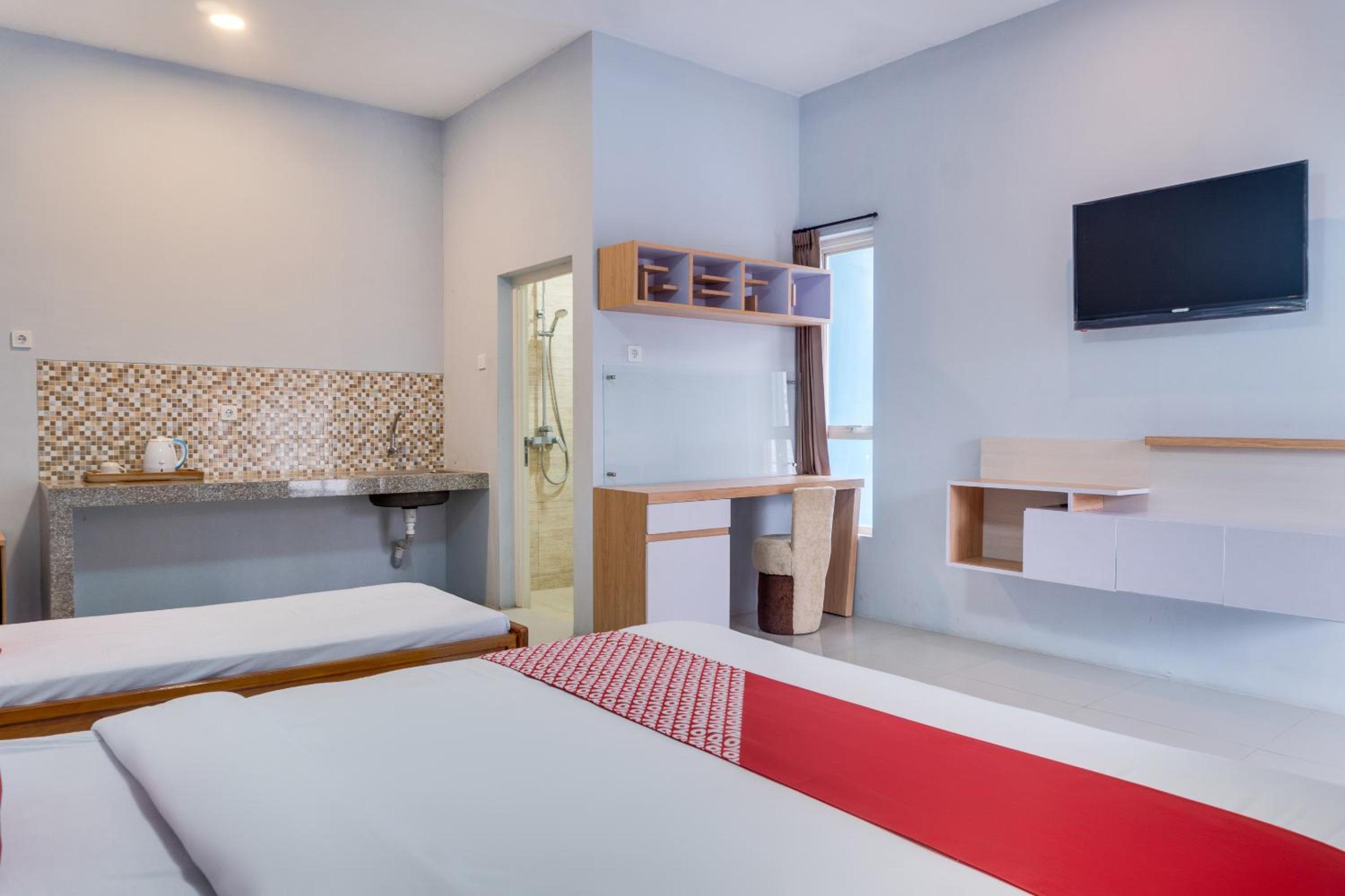 Superior Twin Room - Photo 6